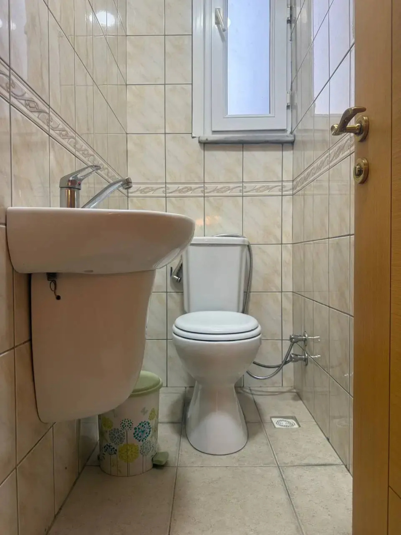 Апартаменты 3BR Flat Old Style 4AC Terrace, Metro