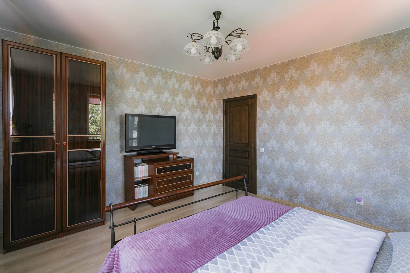 Апартаменты Квартира Центр Тургенева 10Б