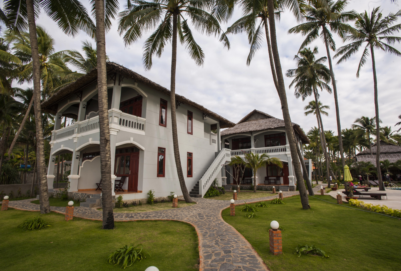 Отель Little Paris Resort & Spa Mui Ne