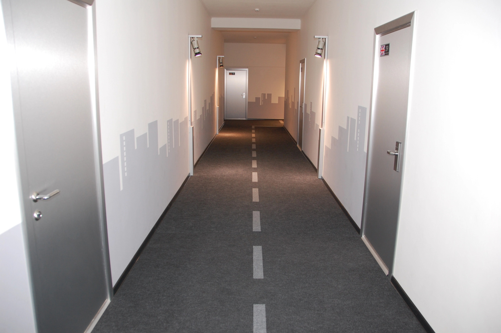 Отель Паддок