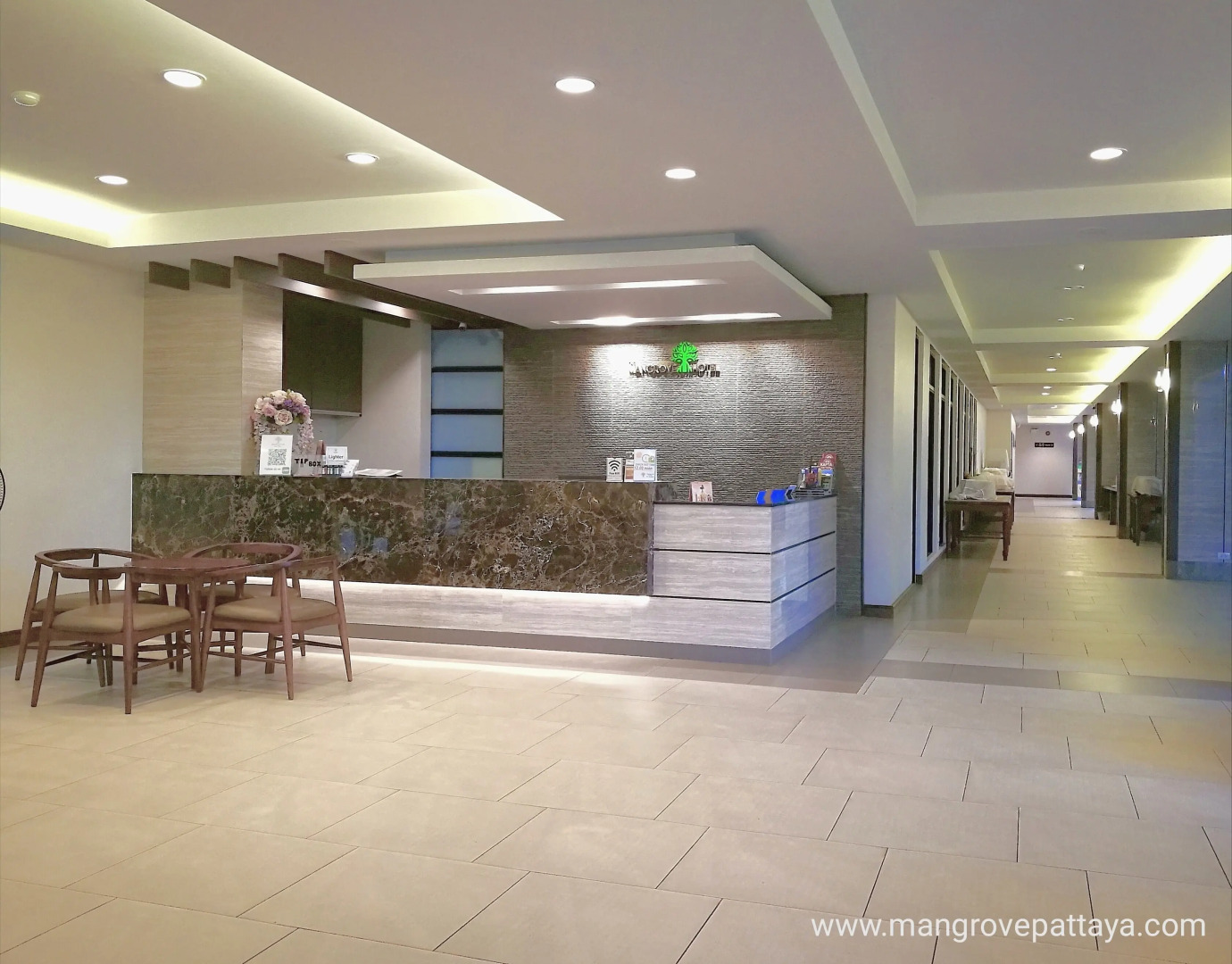 Отель The Mangrove