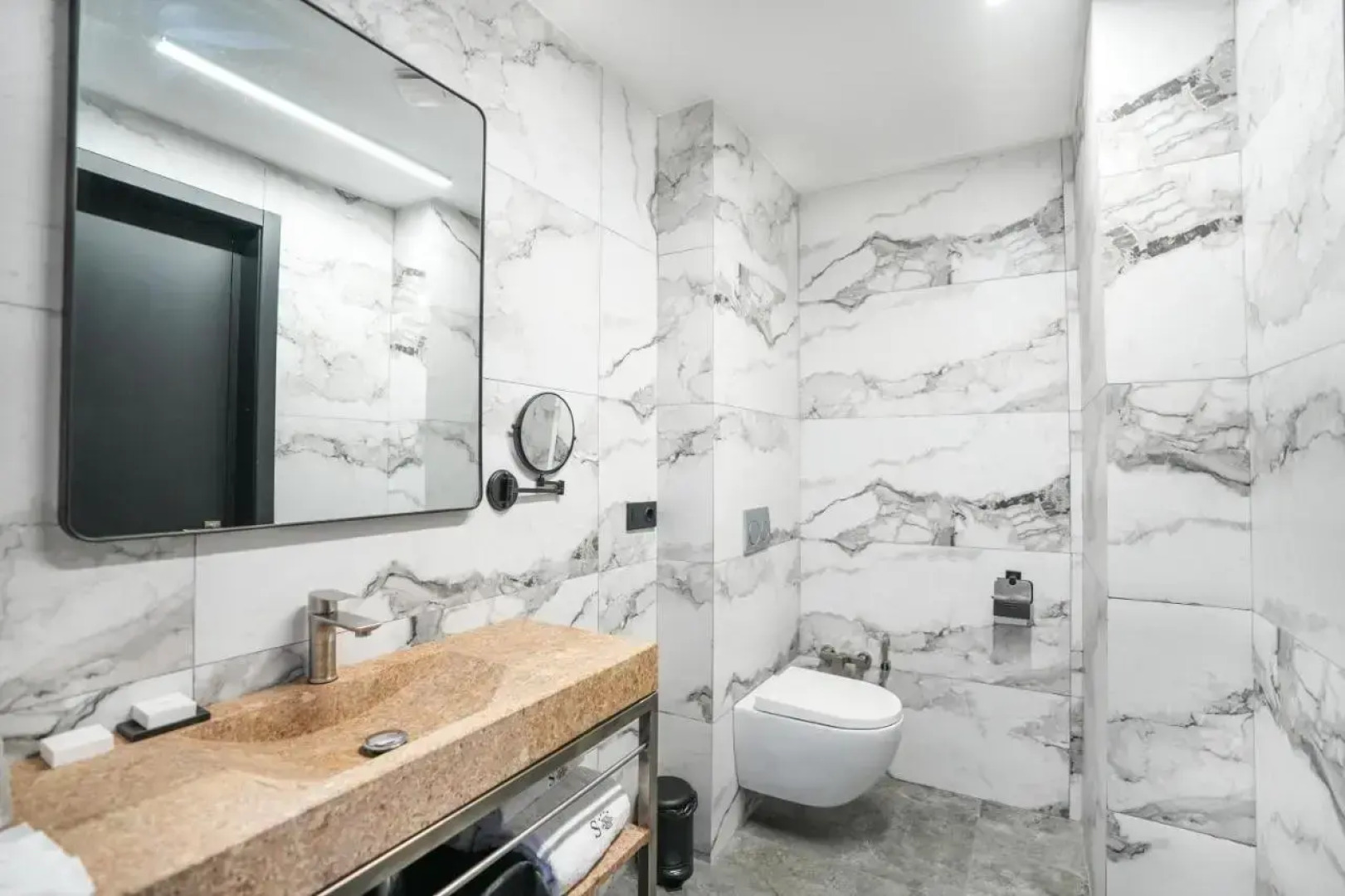 Отель Splendid Tbilisi