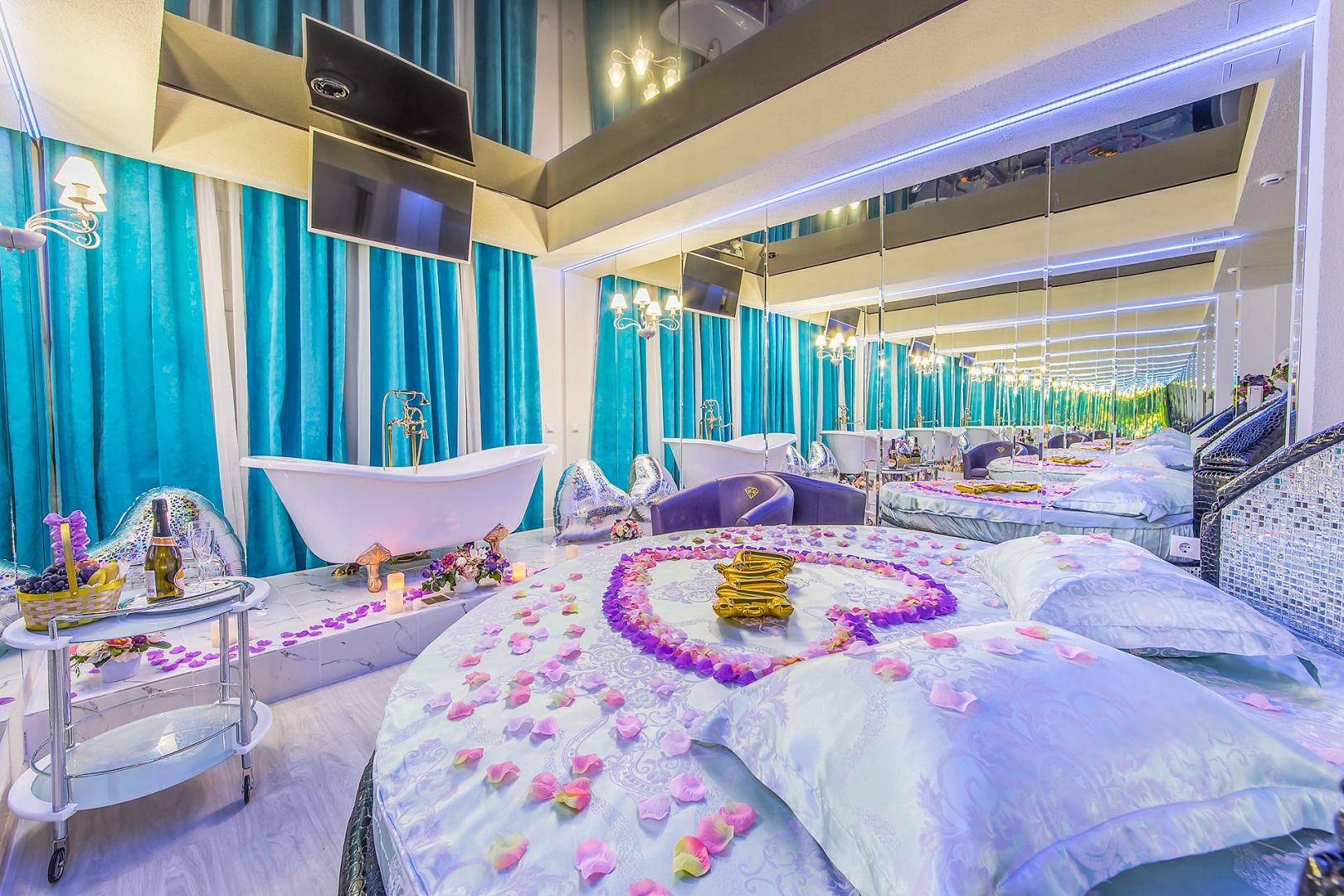 Отель Алекс на Петроградской