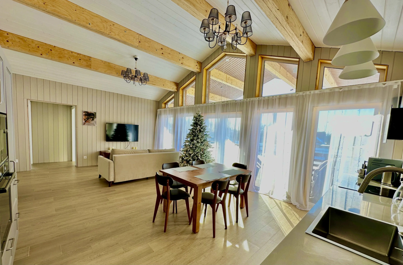 Частный дом Дом в стиле Шале рядом с Сорочанами