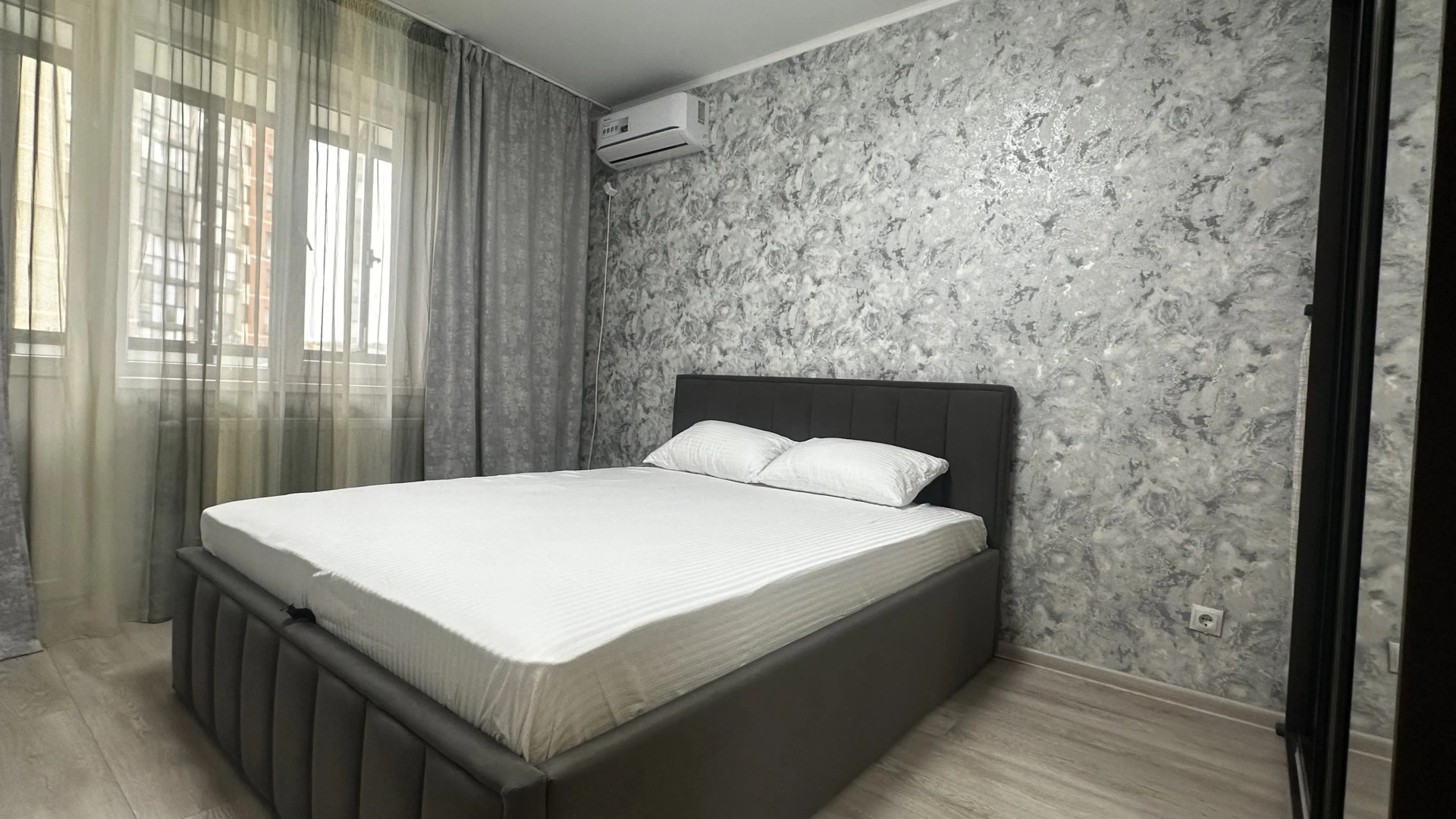 Квартира Уютная большая квартира в новом доме лучшего микрорайона города