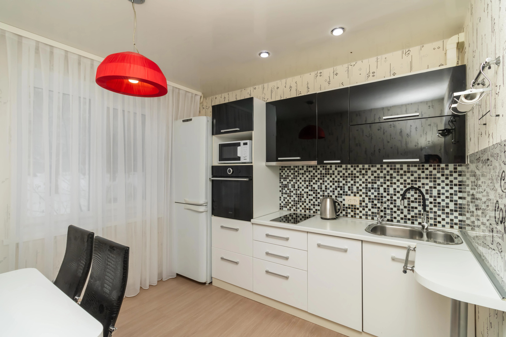 Апартаменты на Комарова 133а