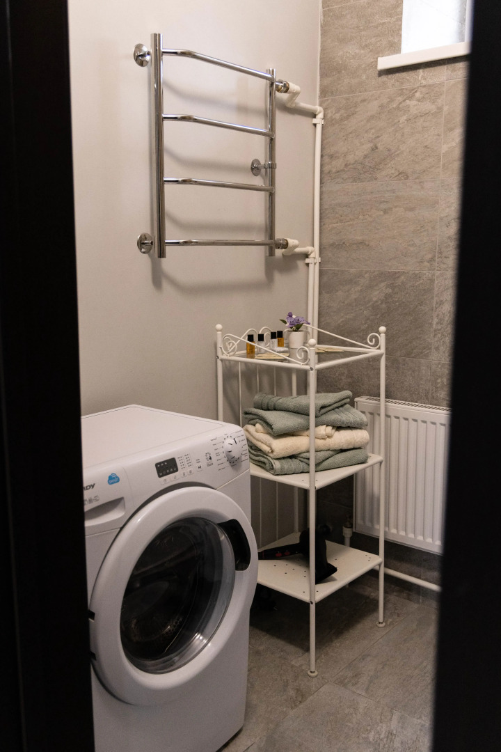 Квартира двухкомнатная в Доме с видом на Лавру