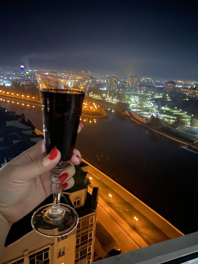 Апартаменты Набережная город на Ладони