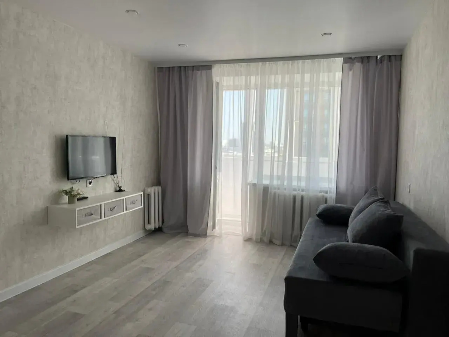 Квартира на Аксакова 7