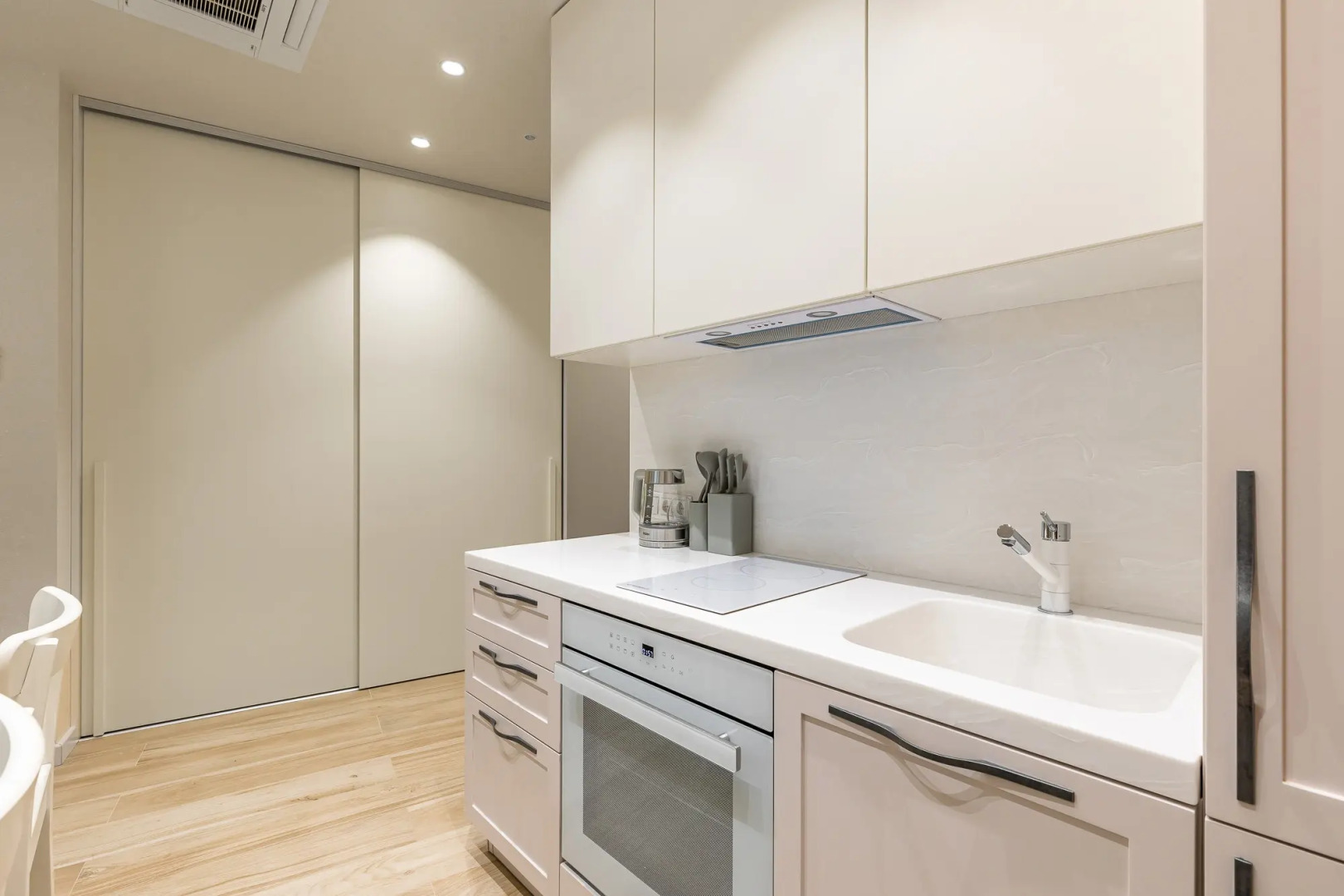 Апартаменты Барселона-Парк 8