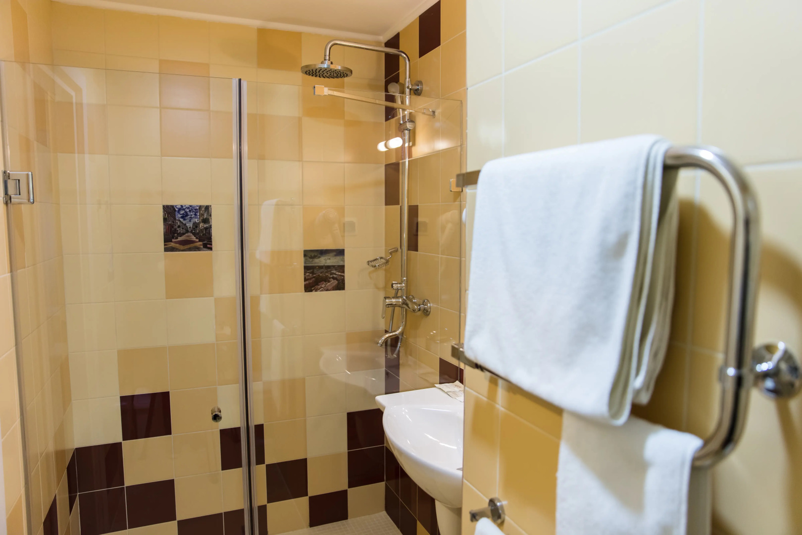 Топос Конгресс-Отель (бывший ВертолОтель)