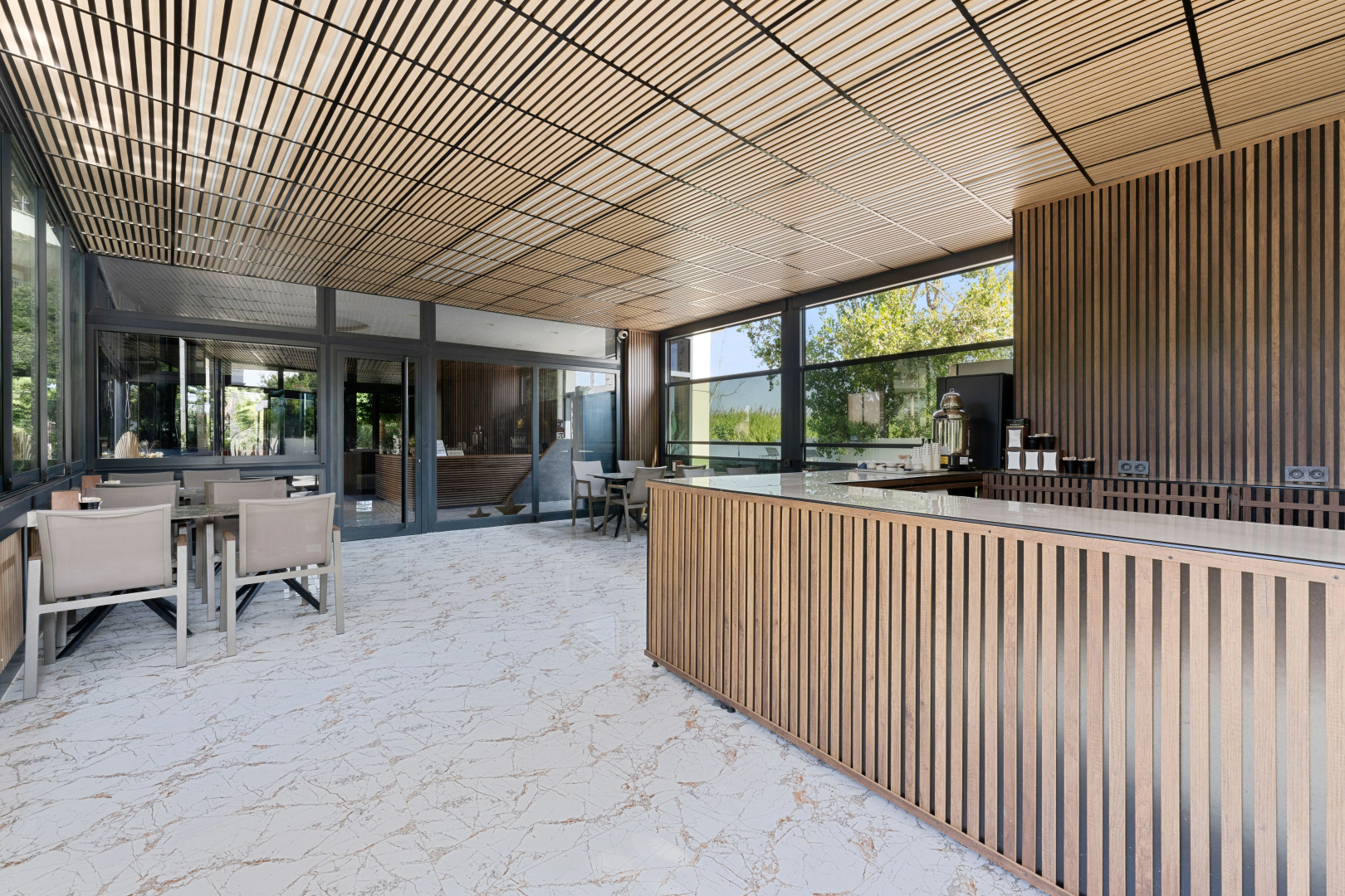 Apartments River Park Residence Lara