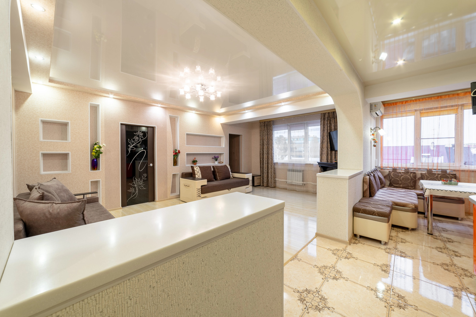 Квартира Просторная для 6х гостей с камином и видом на море