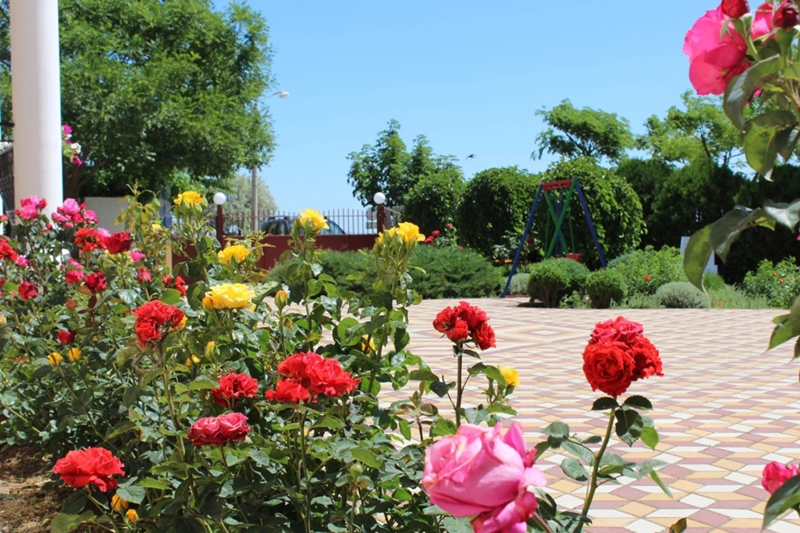 Отель Экватор