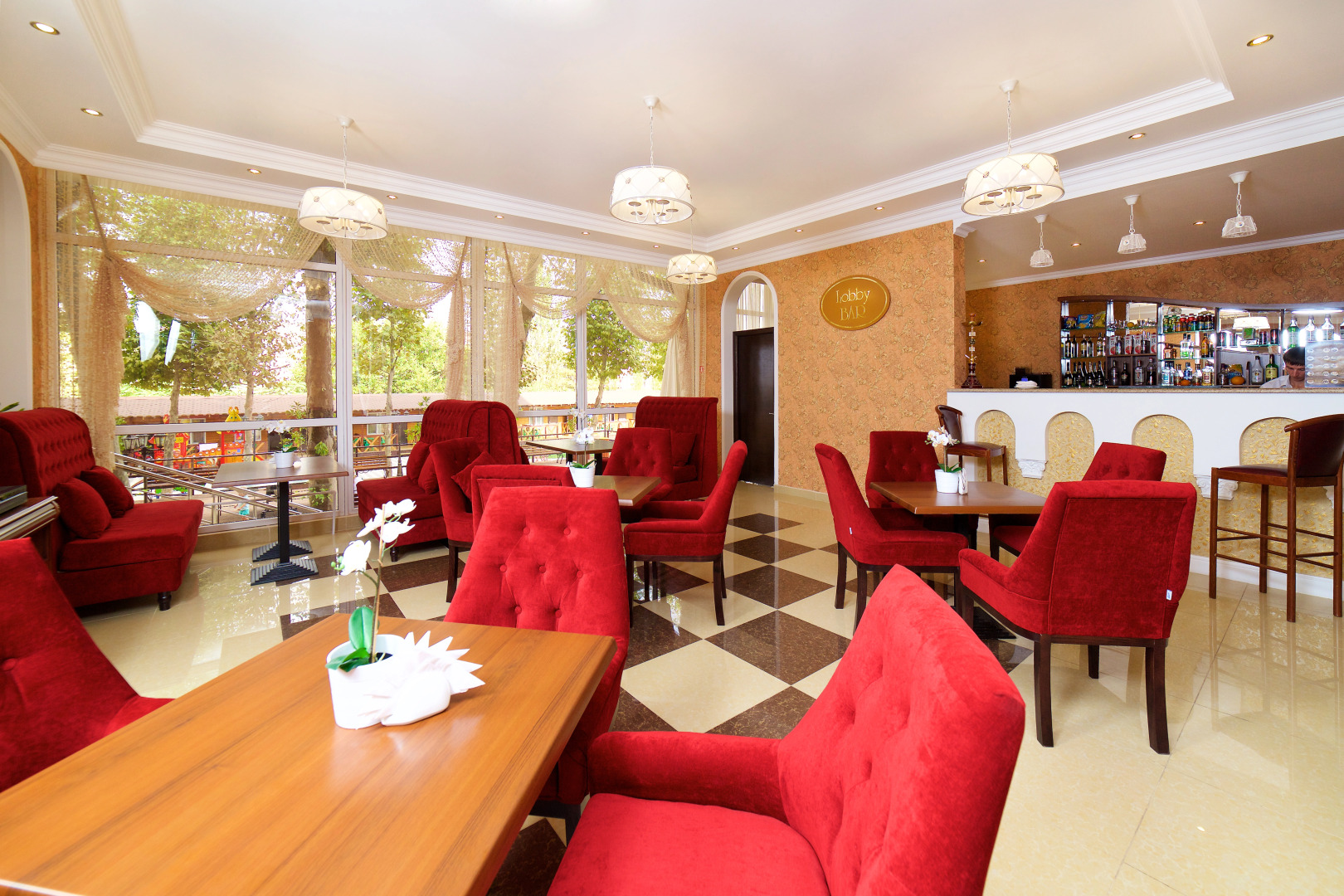 Отель Эмеральд