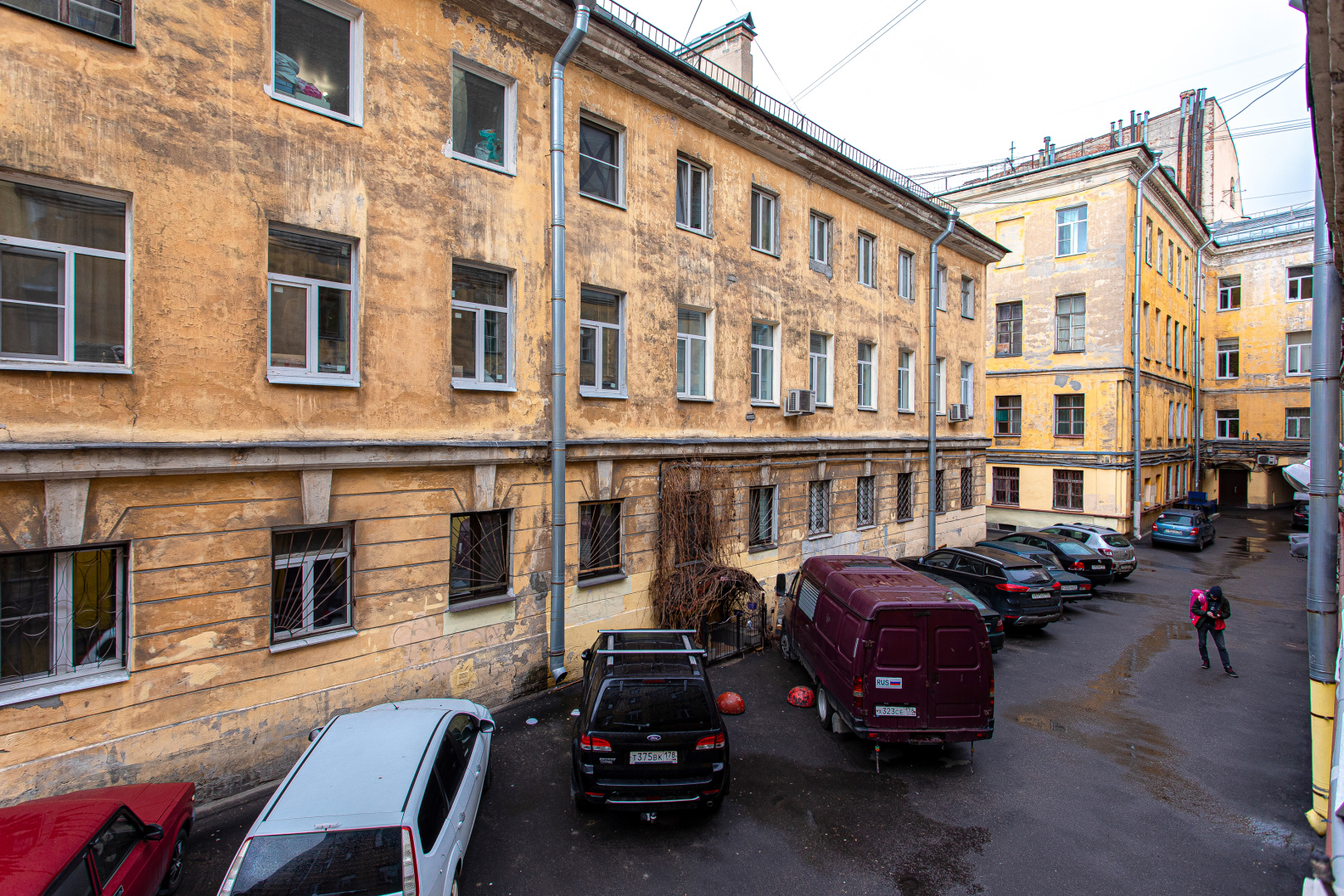 Апартаменты у Казанского собора