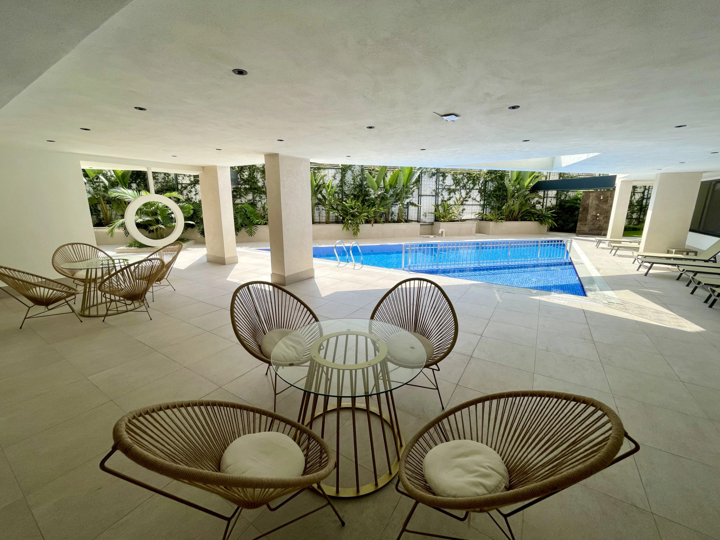 Апартаменты SA Apartments 1bd Flat 300m to the Beach.