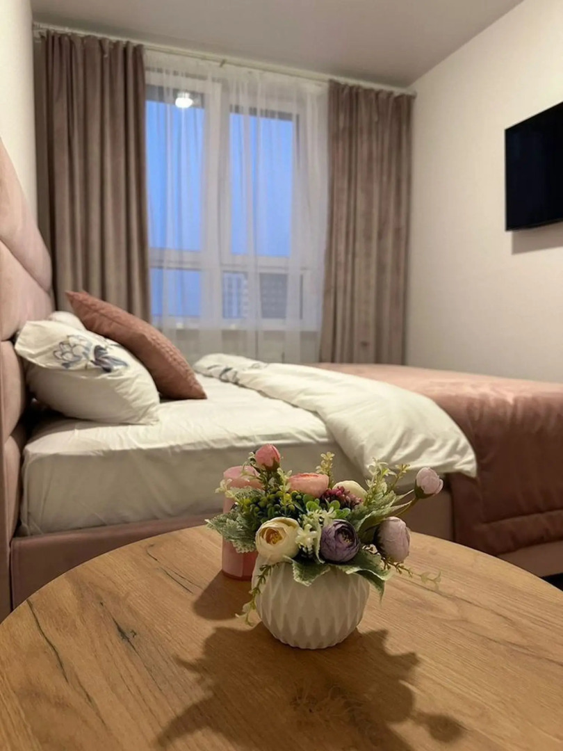 Апартаменты однокомнатные на проспекте Куприна 38к1