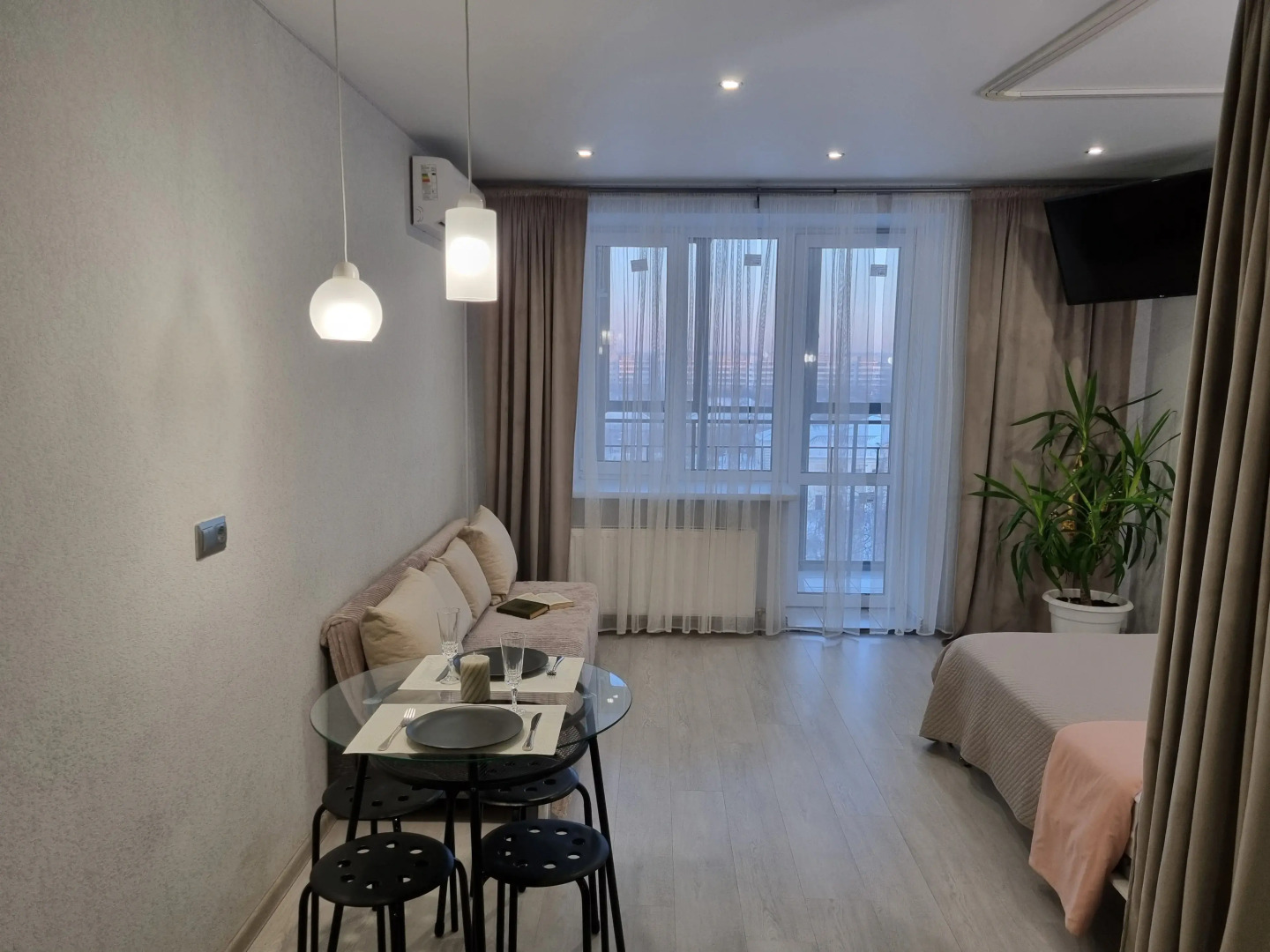 Квартира Студия возле Метро Авиастроительная