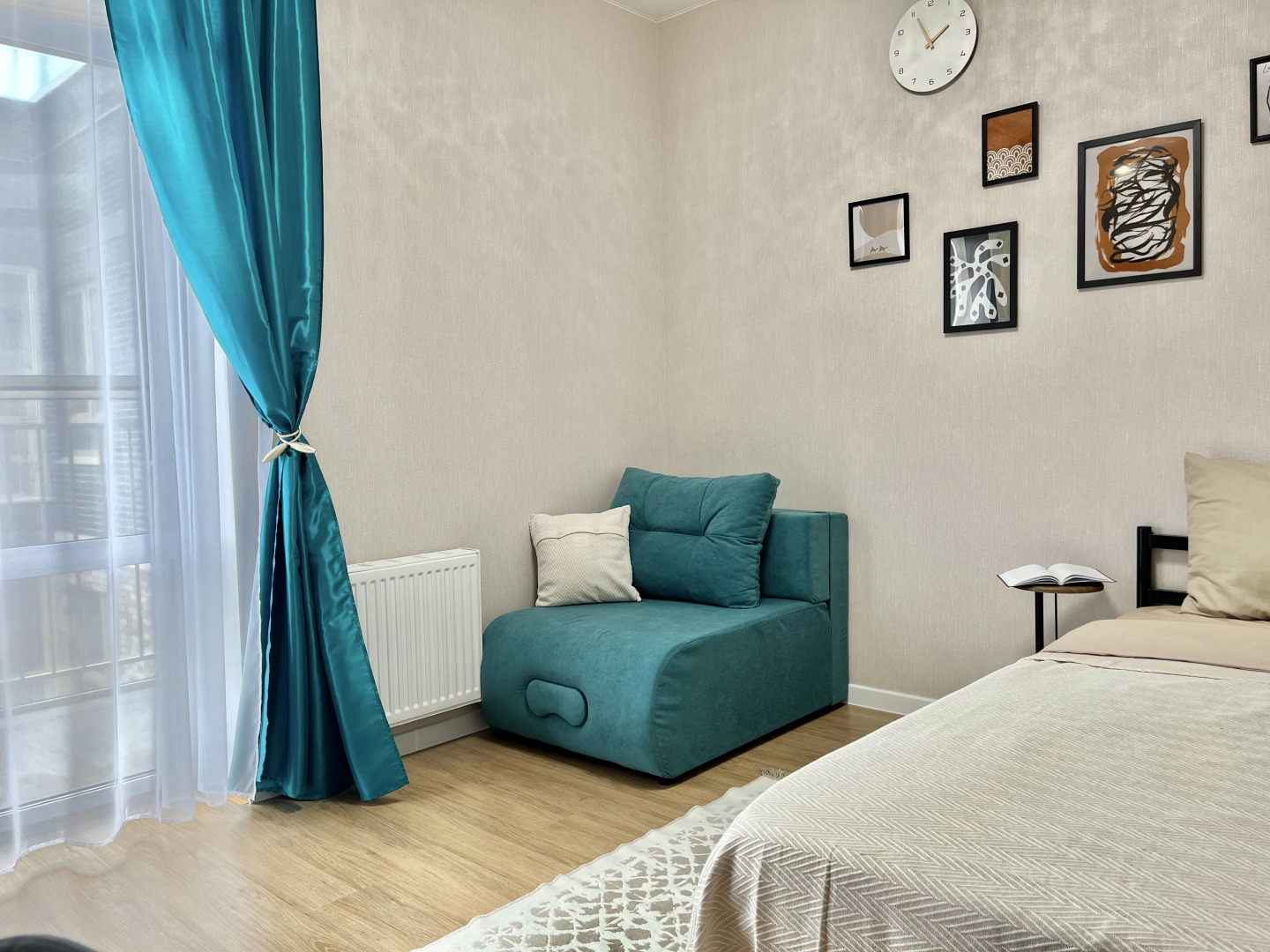 Квартира бирюзовая студия в Sердце города Перми