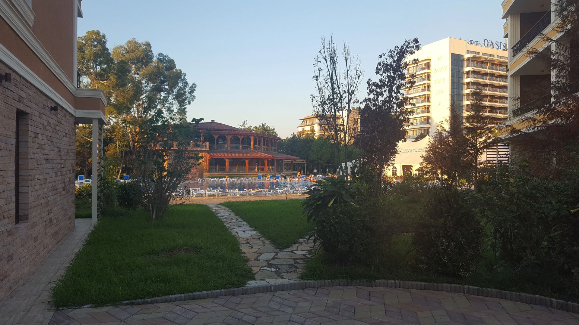 Апартаменты Dream Land Apartments