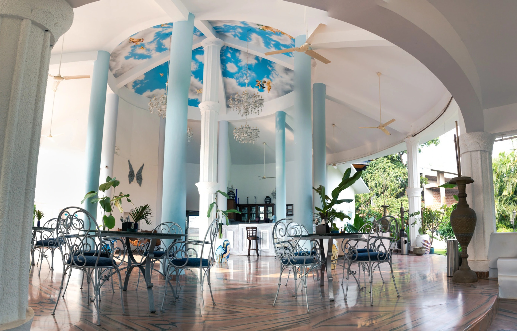 Курортный отель Sashas Holiday Village