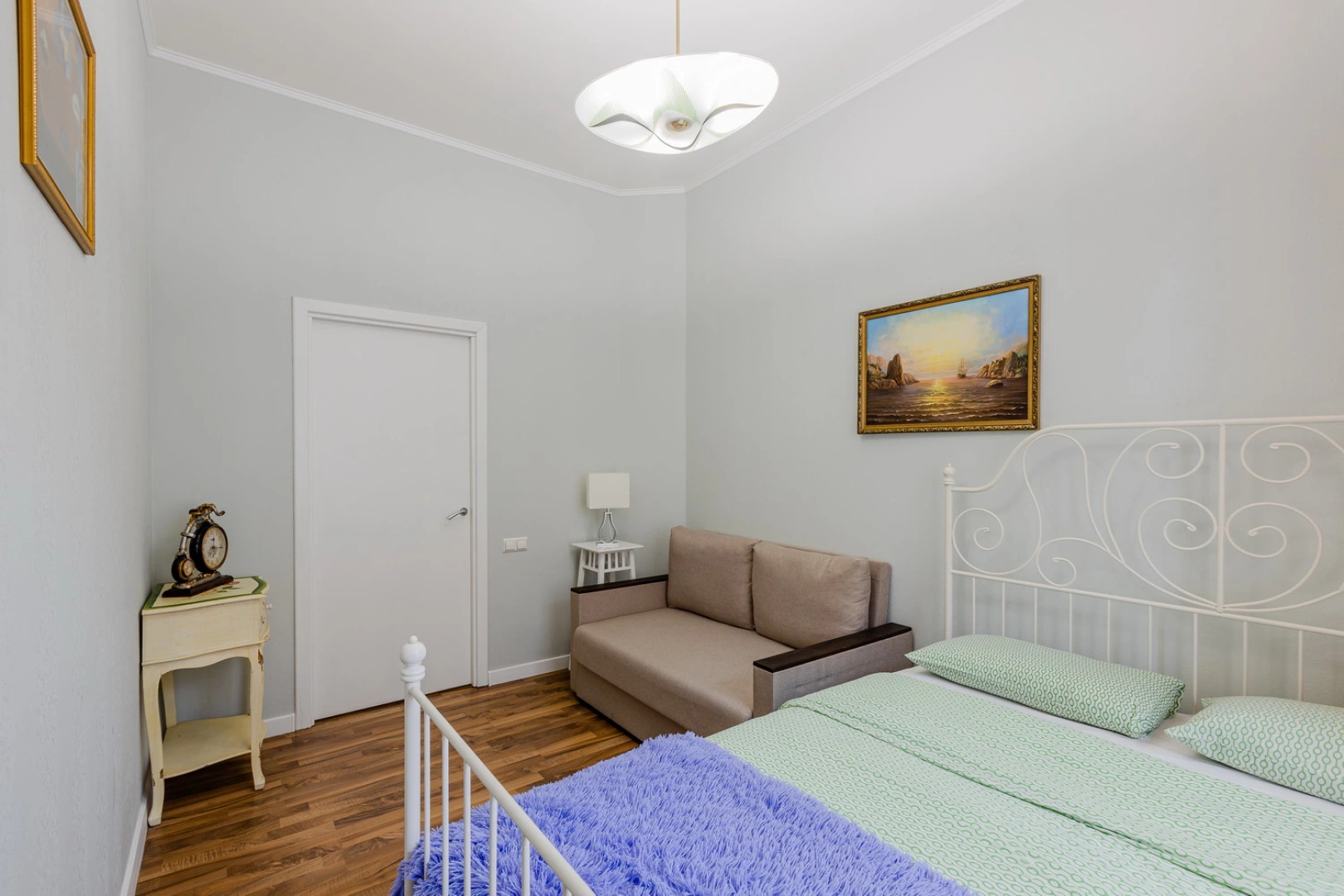 Апартаменты SpbStay с сауной на Невском проспекте 124