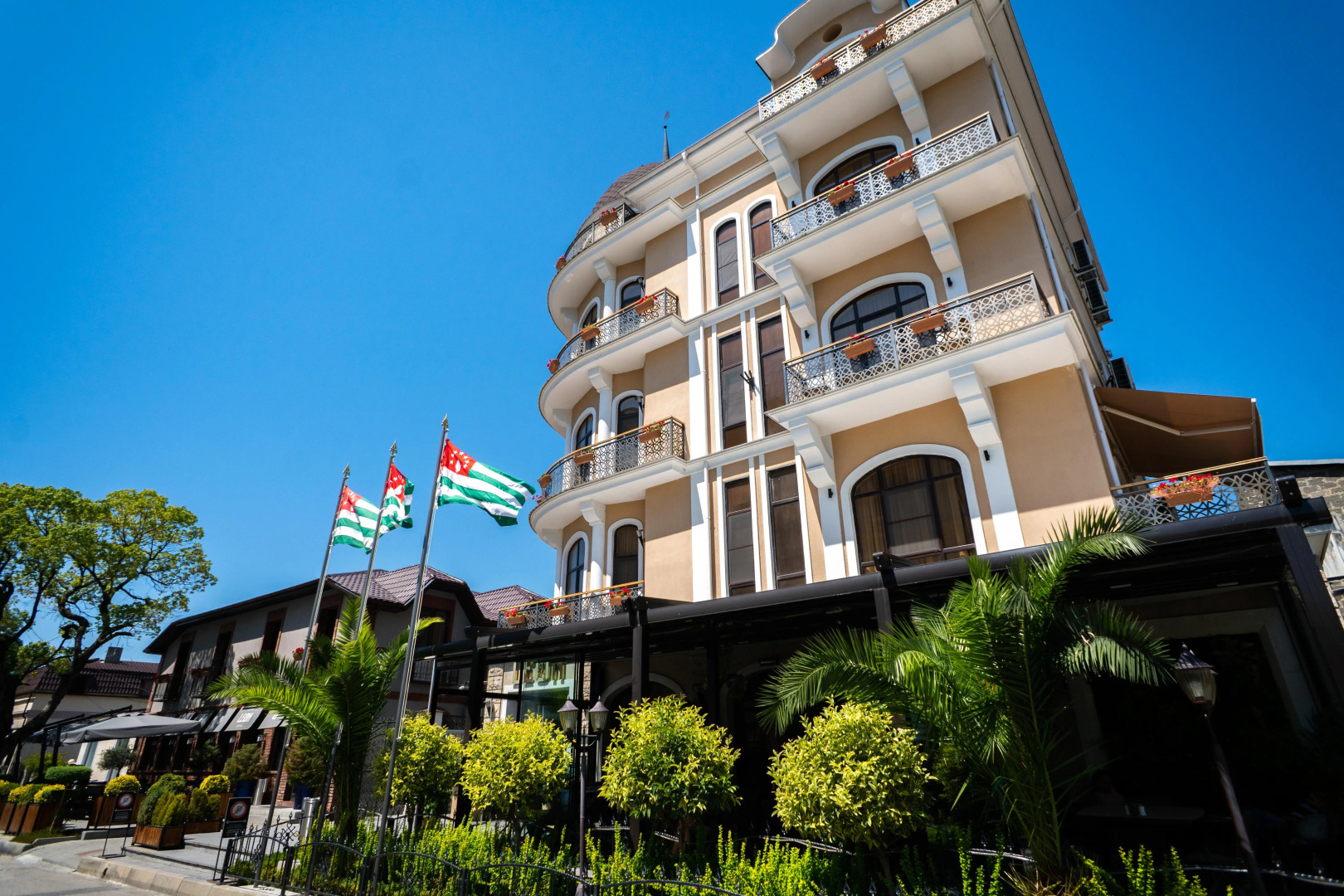 Отель Leon Boutique Hotel 4