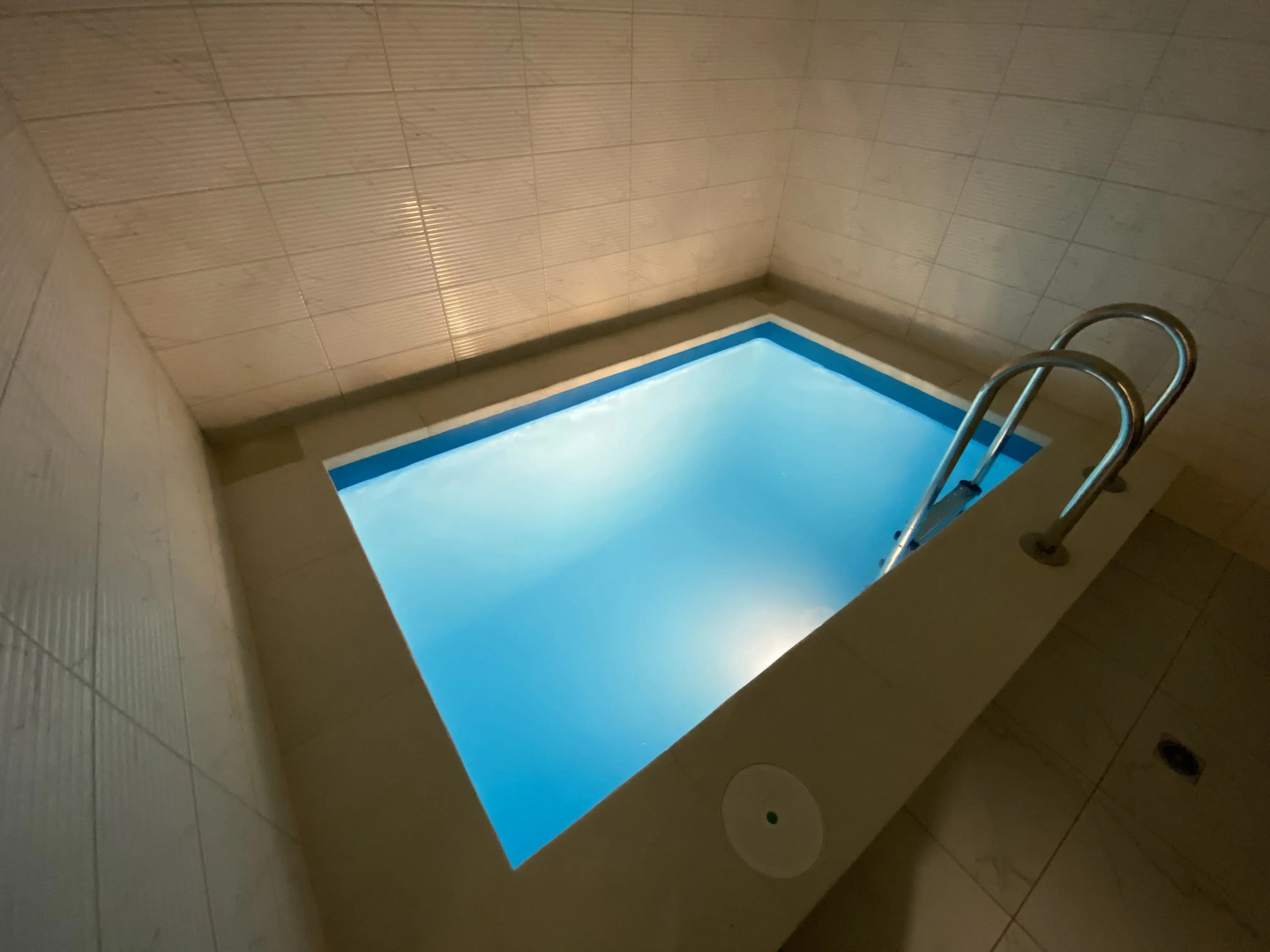 Частный дом с сауной и бассейном в курортной зоне