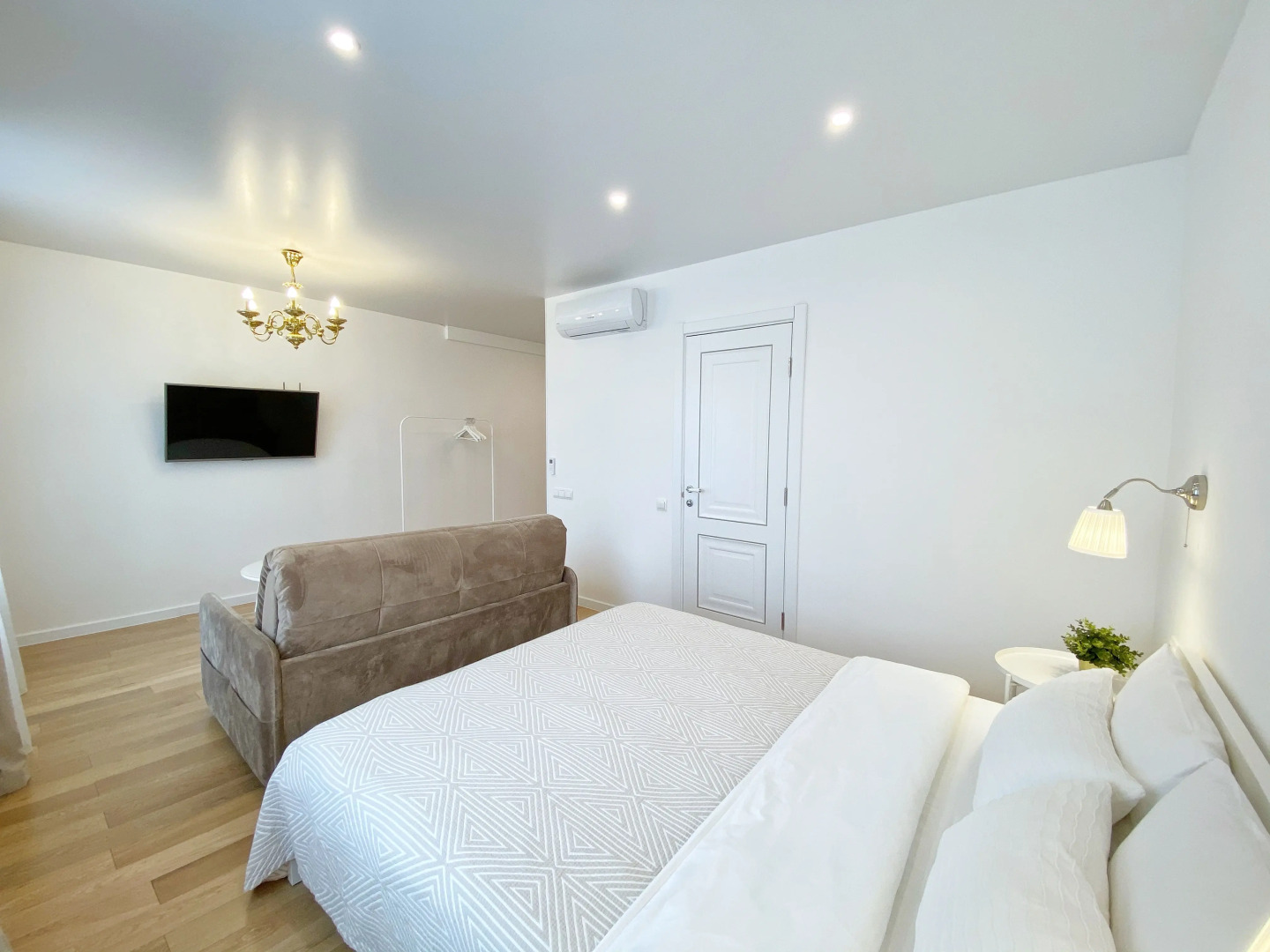 Апартаменты Семеновская 9