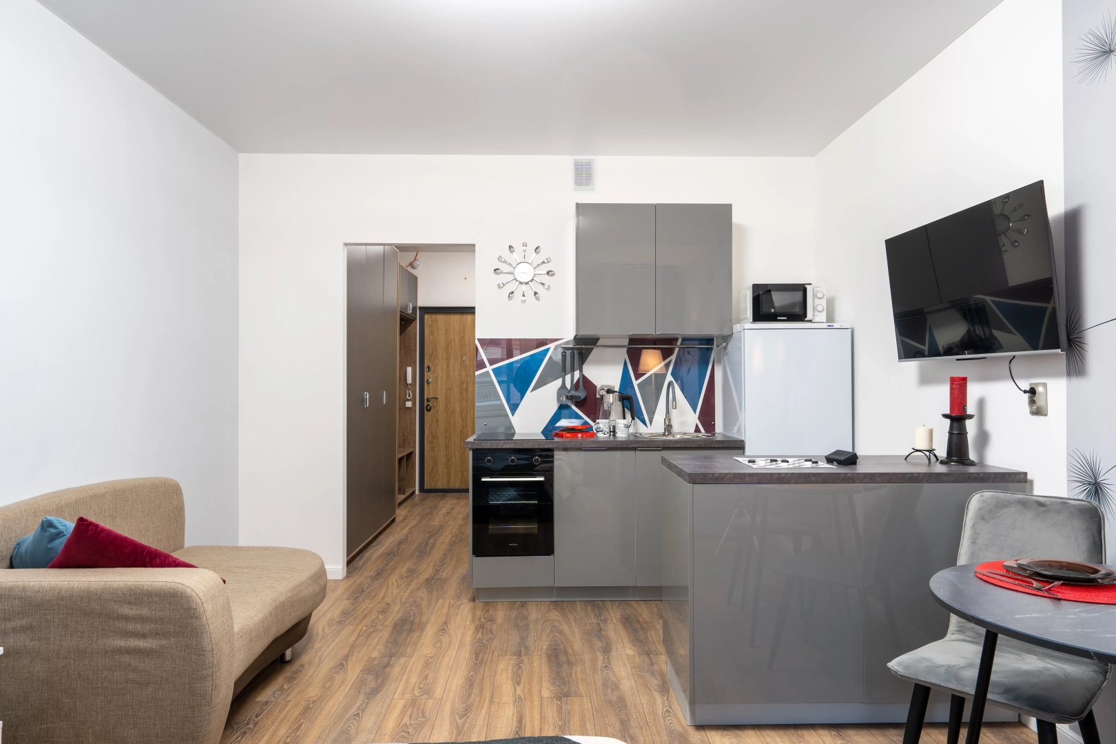 Квартира Roomyroom Pionerskaya