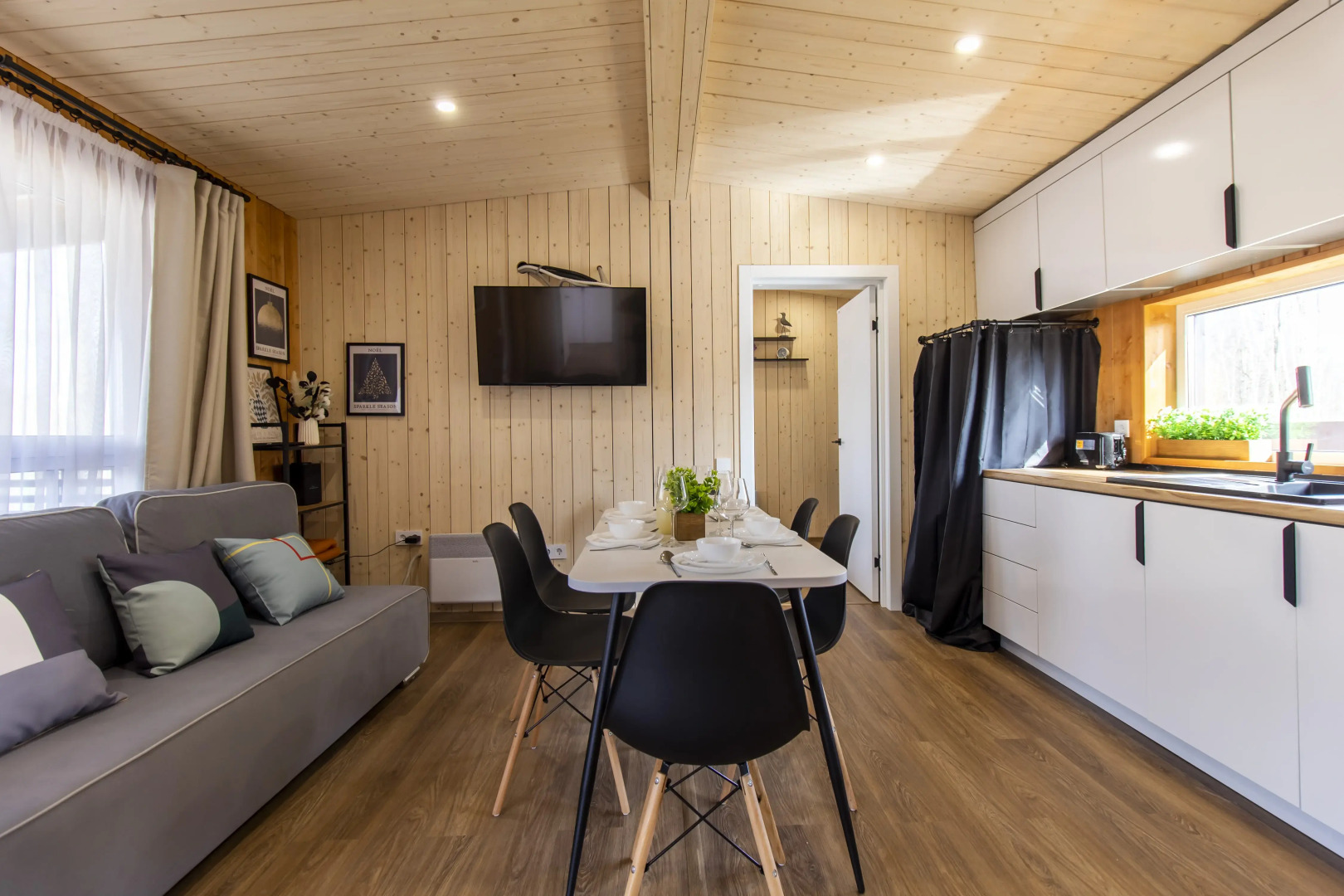 Частный дом Уютный для небольшой компании