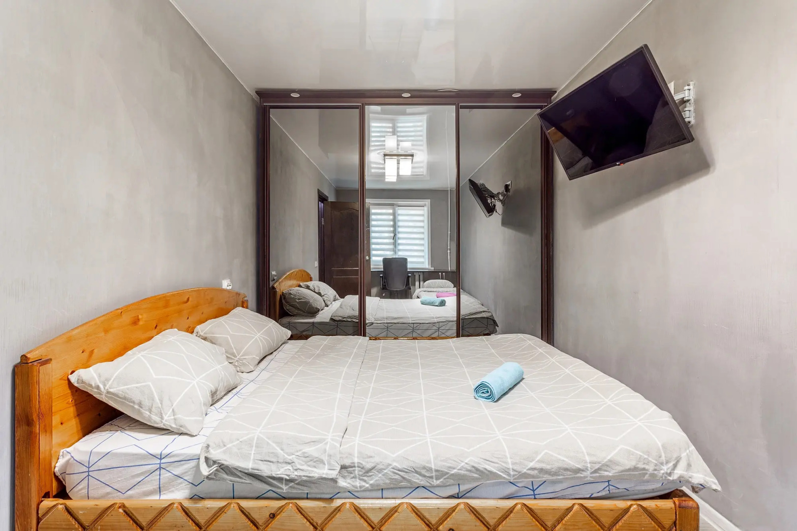 Квартира Шикарная двухкомнатная в центре города