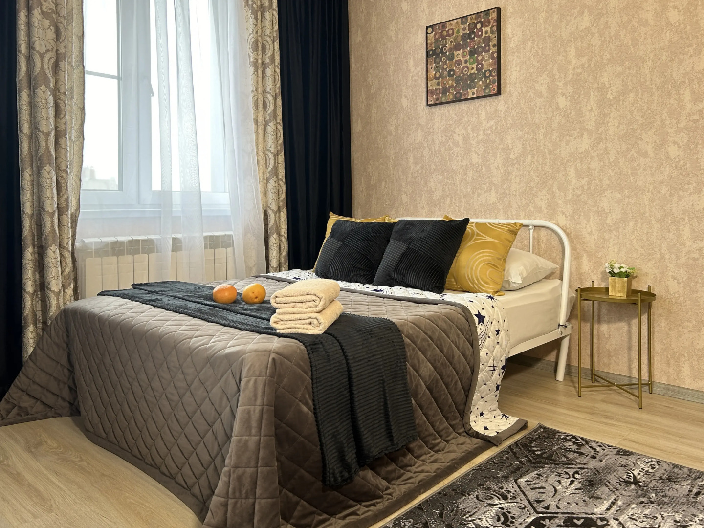 Апартаменты на 45 Стрелковой Дивизии с платным паркингом, близко от Областной детской больнице и РЖД