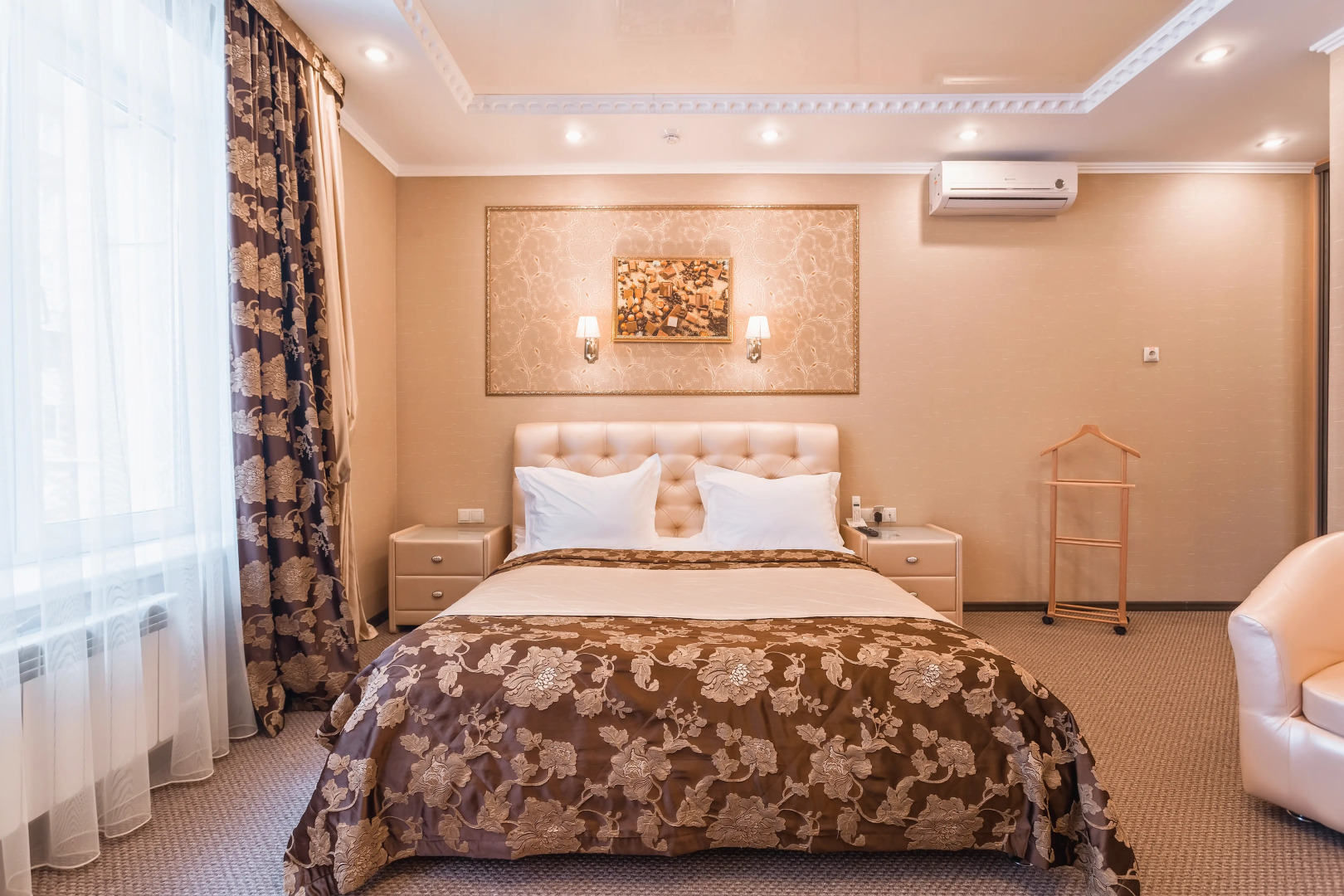 Отель Шоколад