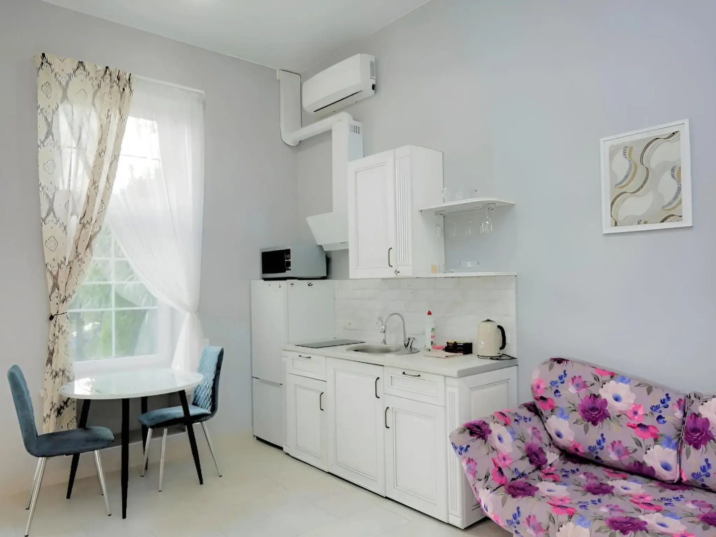 Апартаменты GoodZone на Театральной 1