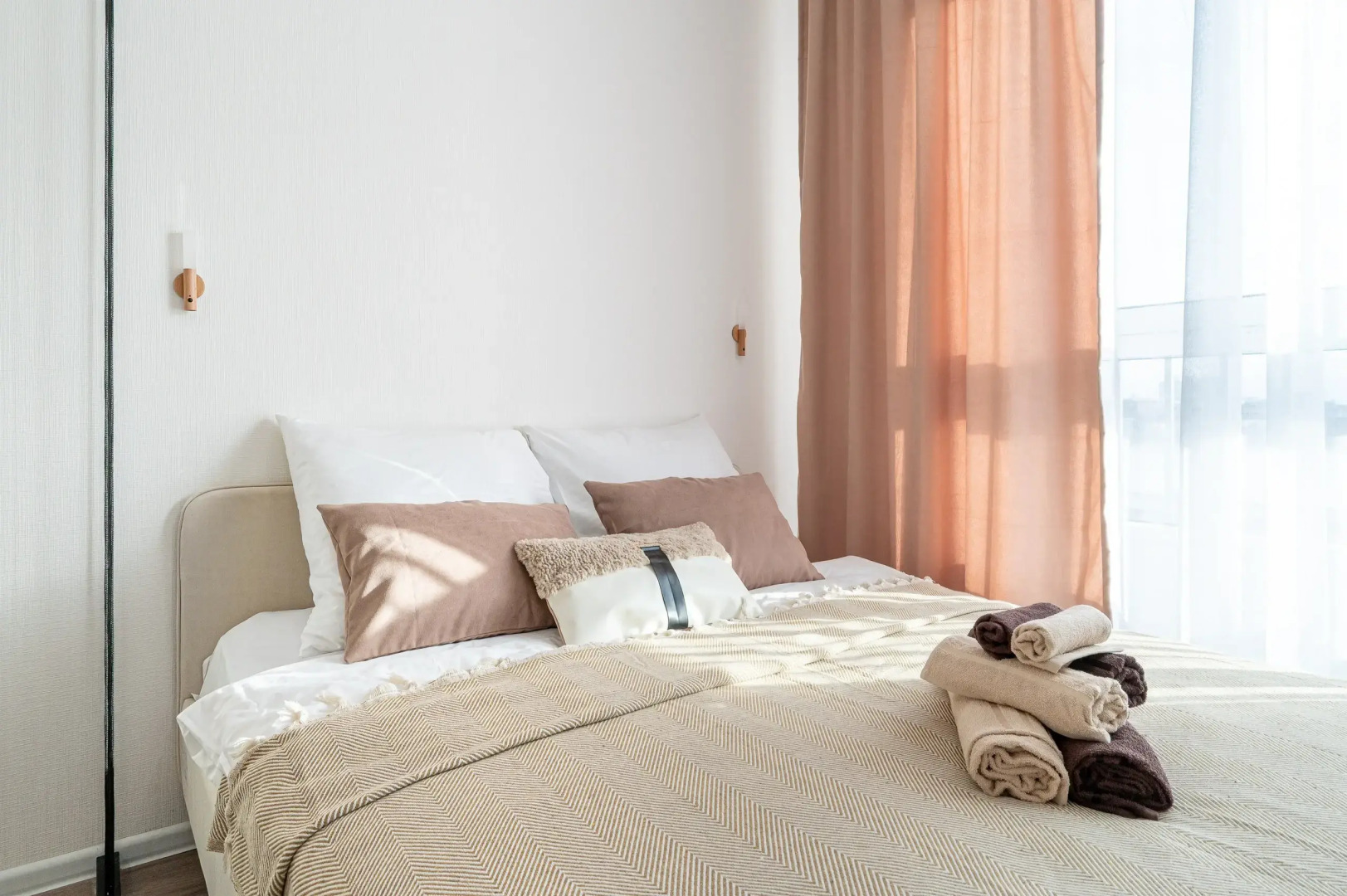 Апартаменты на Октябрьской набережной