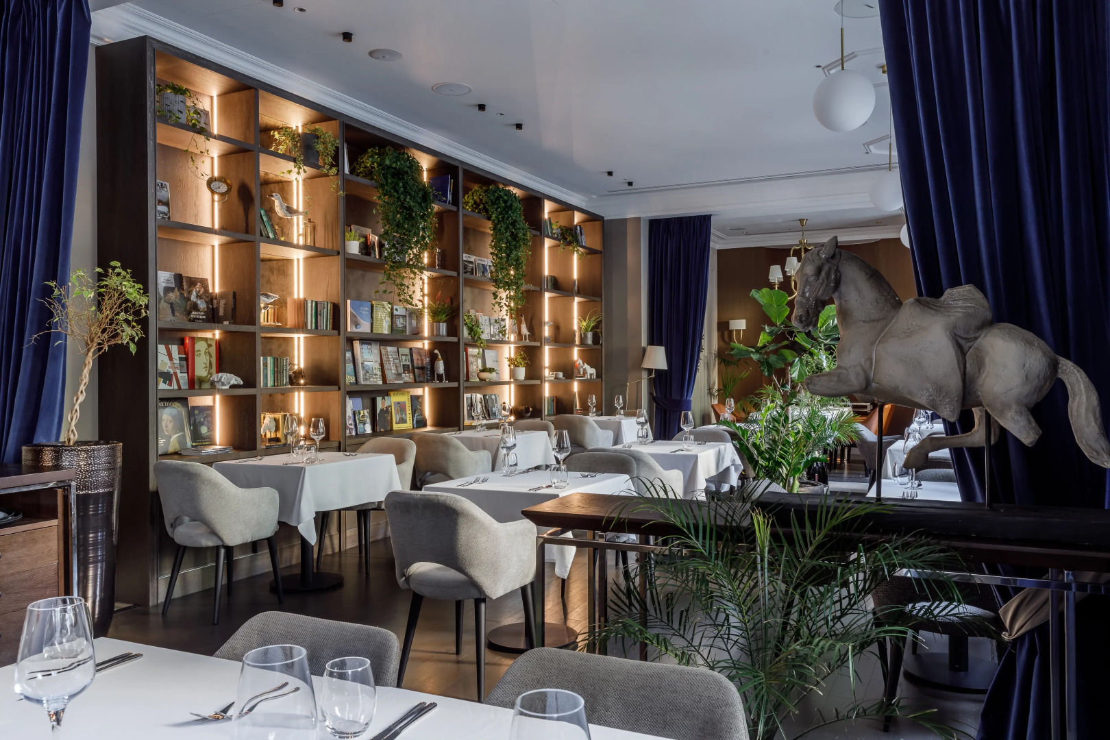 Чехофф Отель Москва Кьюрио Коллекшен Хилтон