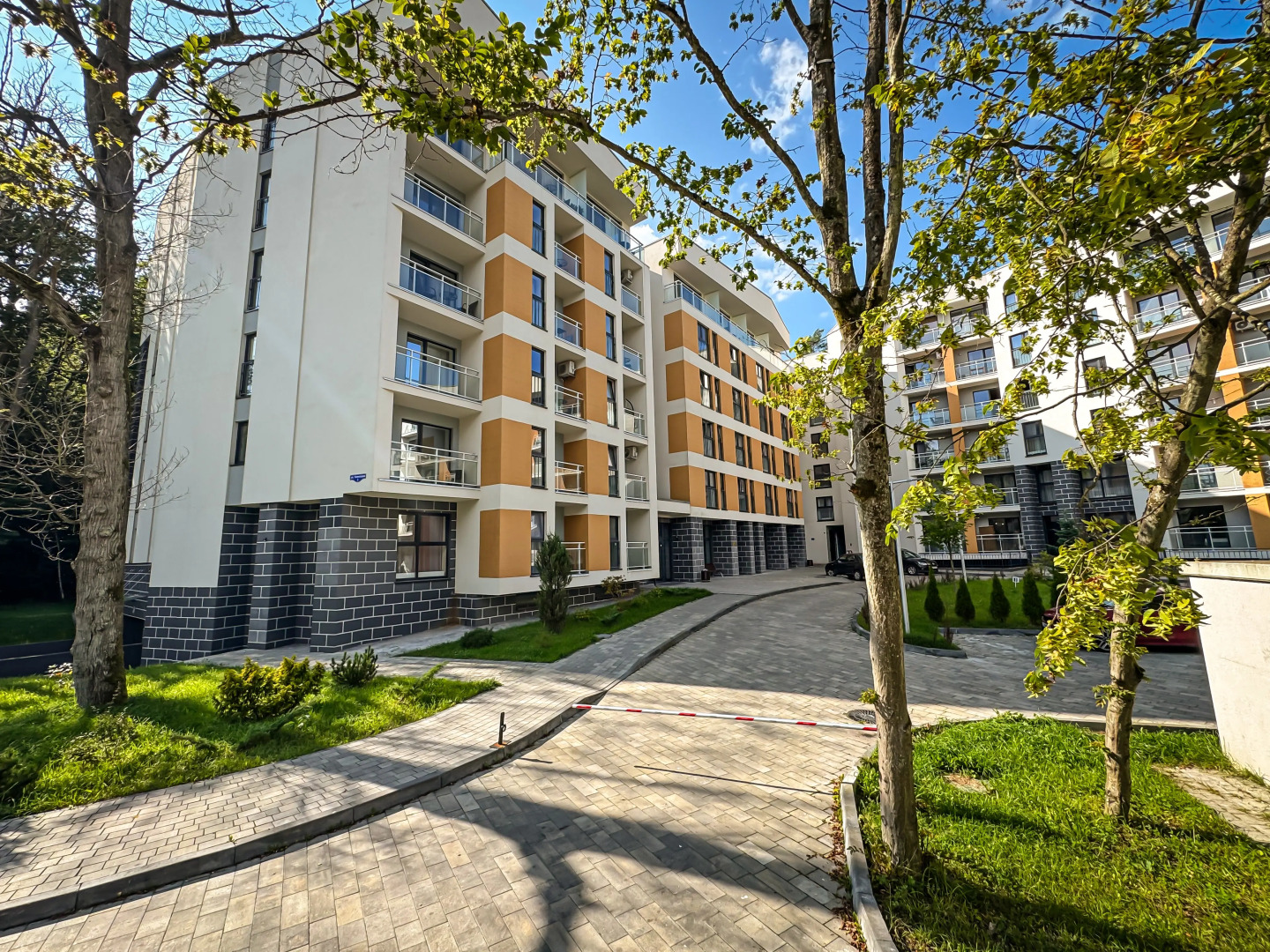 Апартаменты комфорт класса с видом на лес