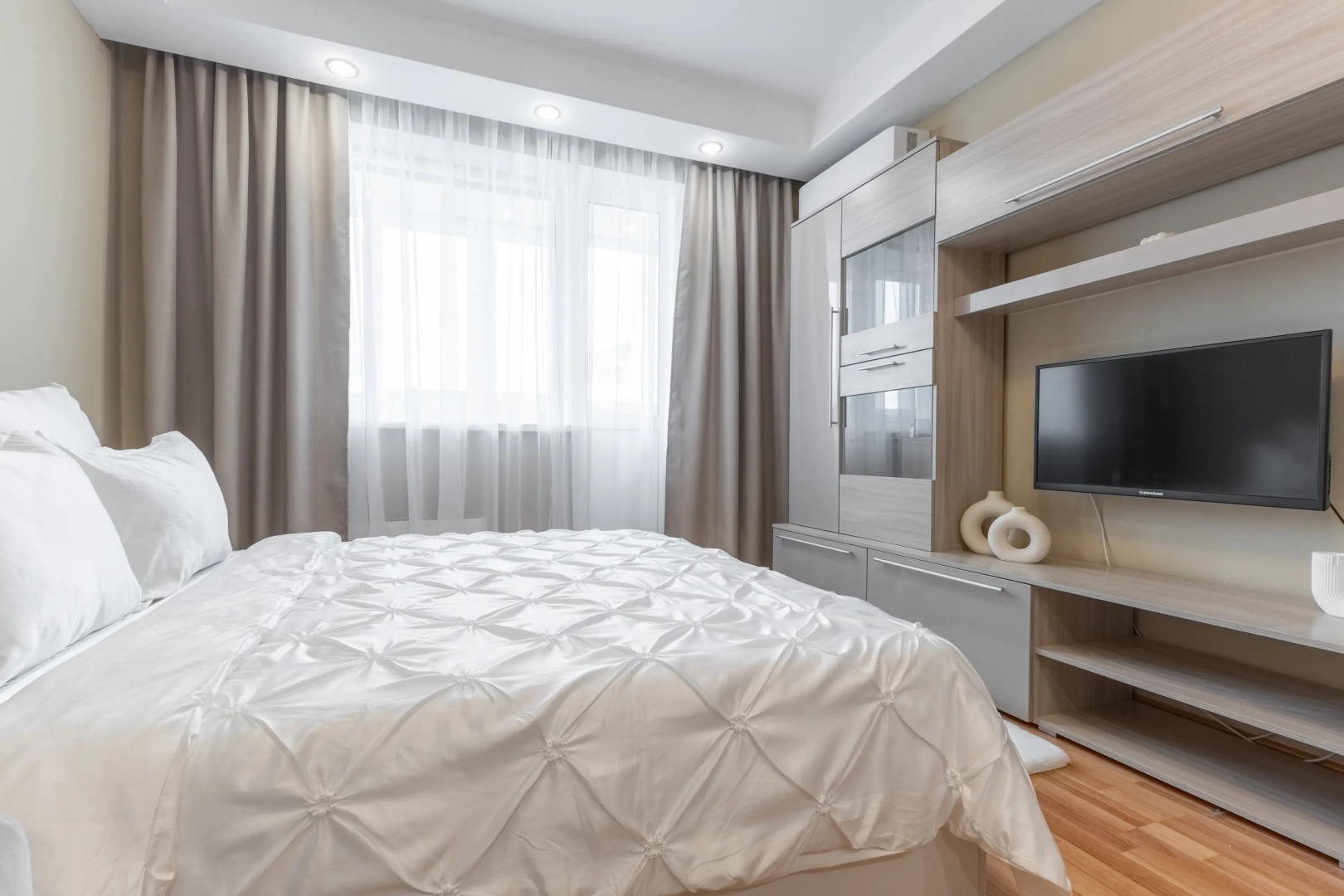 Апартаменты Комфорт на Амирхана Еники 4