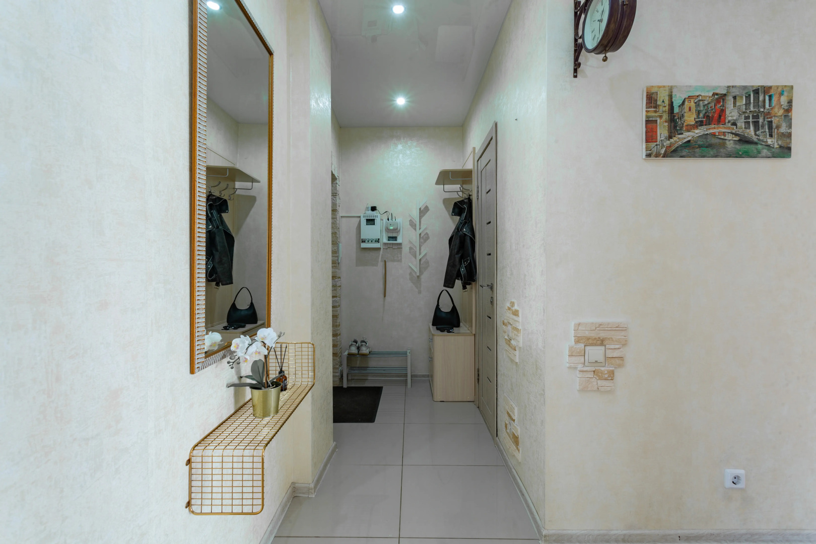 Апартаменты «Атмосфера» | Окно В Венецию — Итальянская Романтика В Уютном Районе Липецка