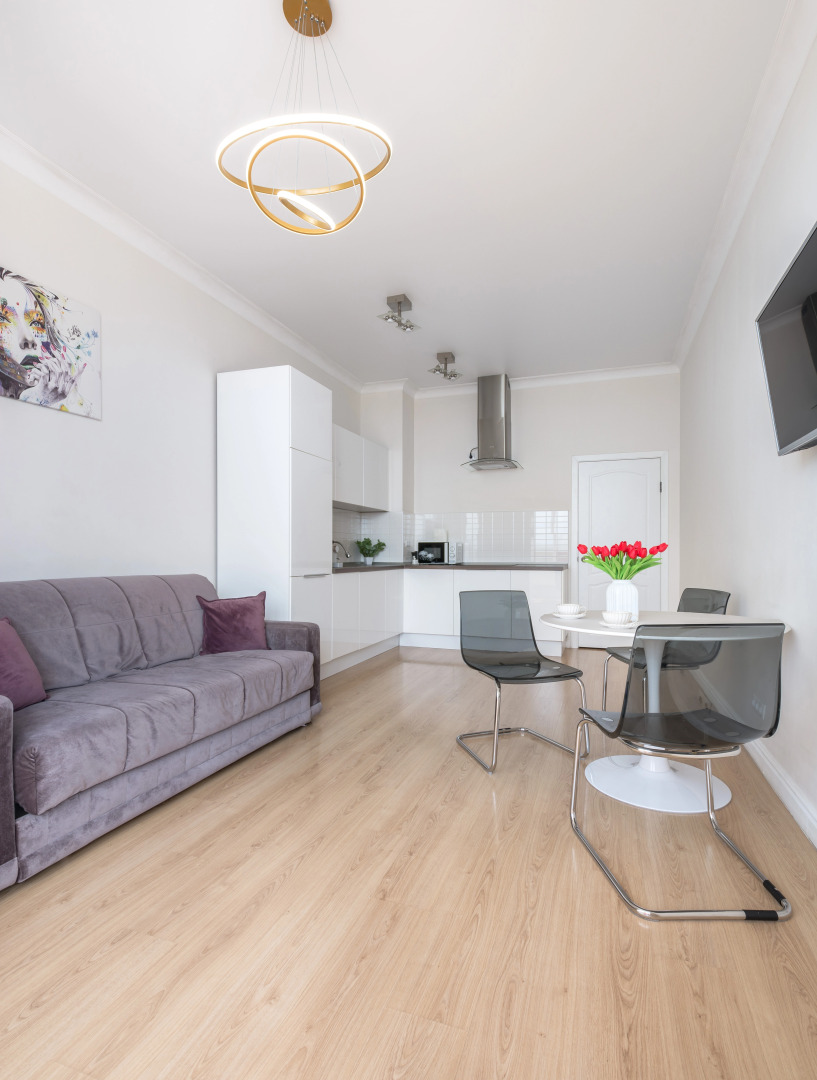 Апартаменты с захватывающим видом на Мост Поцелуев и парк 30 летия Победы