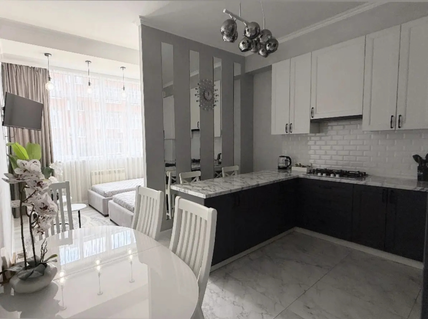 Апартаменты у нарзанной галереи напротив парка