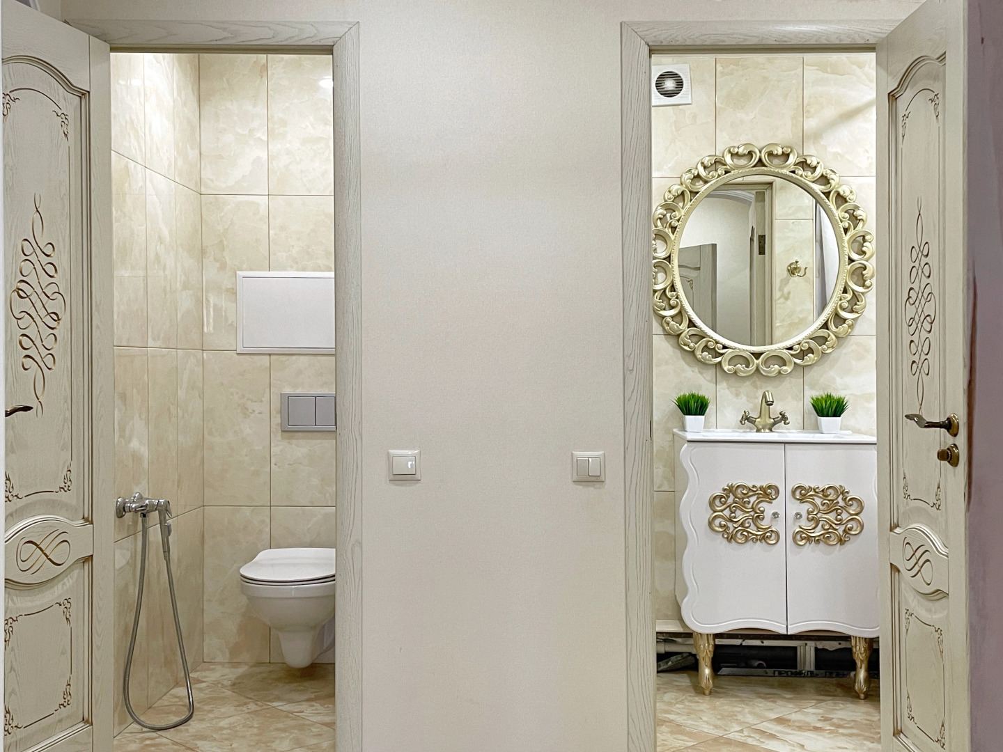 Квартира Шикарная в Центре Города с Двумя Спальнями