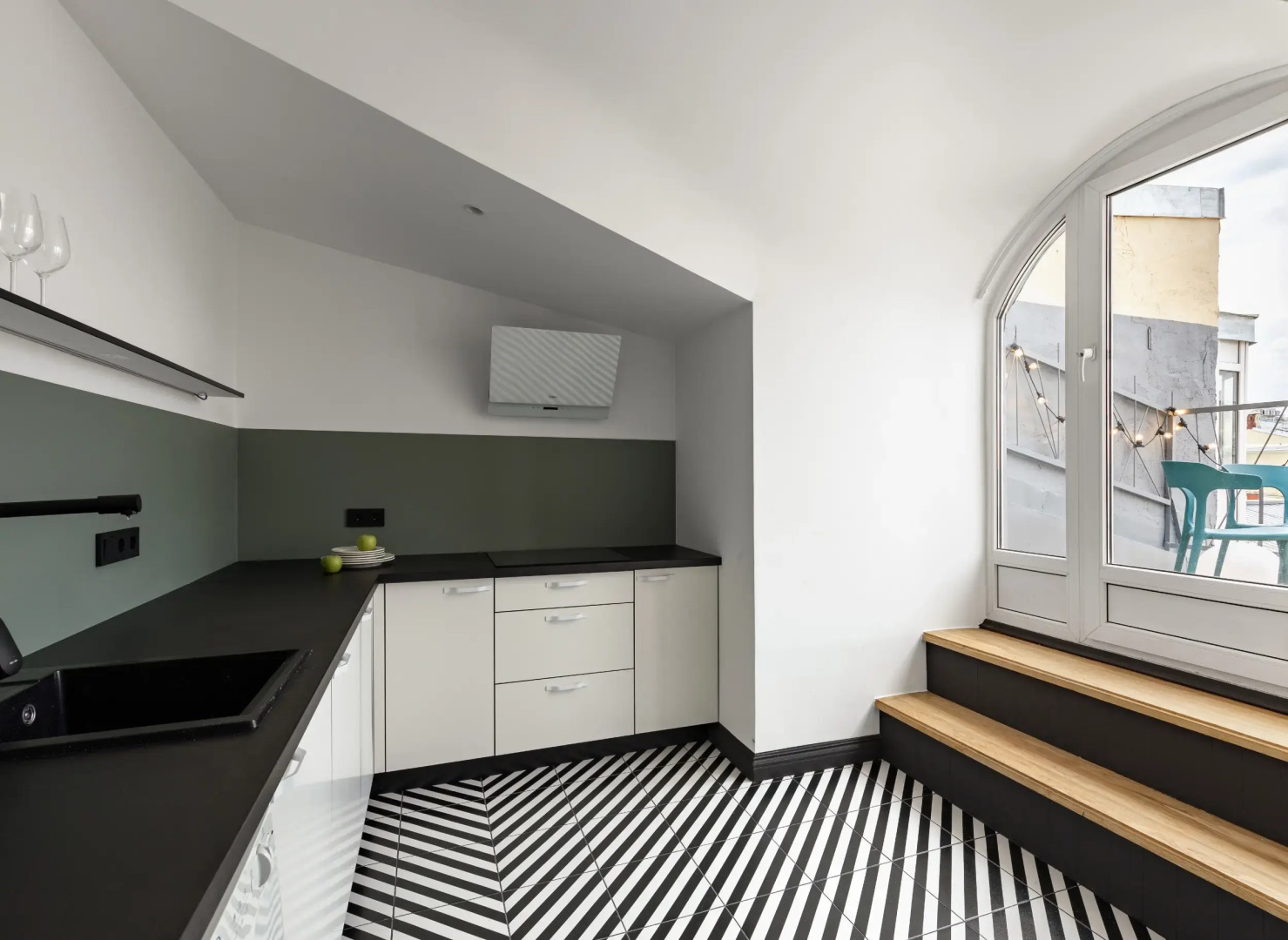 Апартаменты двухуровневые Benua 170 кв.м с Тремя Террасами Напротив Русского Музея