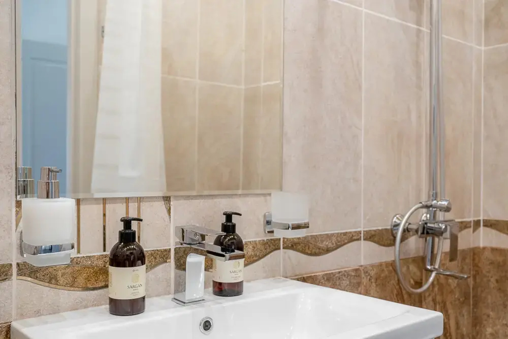 Апартаменты на улице Коммуны 2