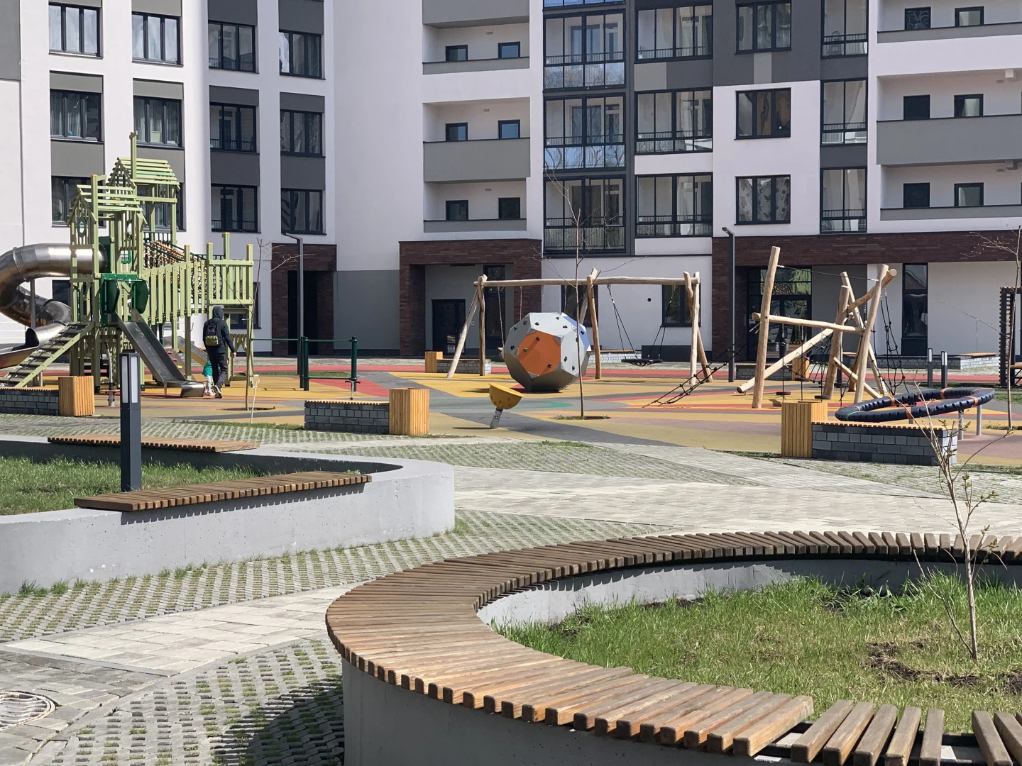 Квартира 8 Марта 202/4