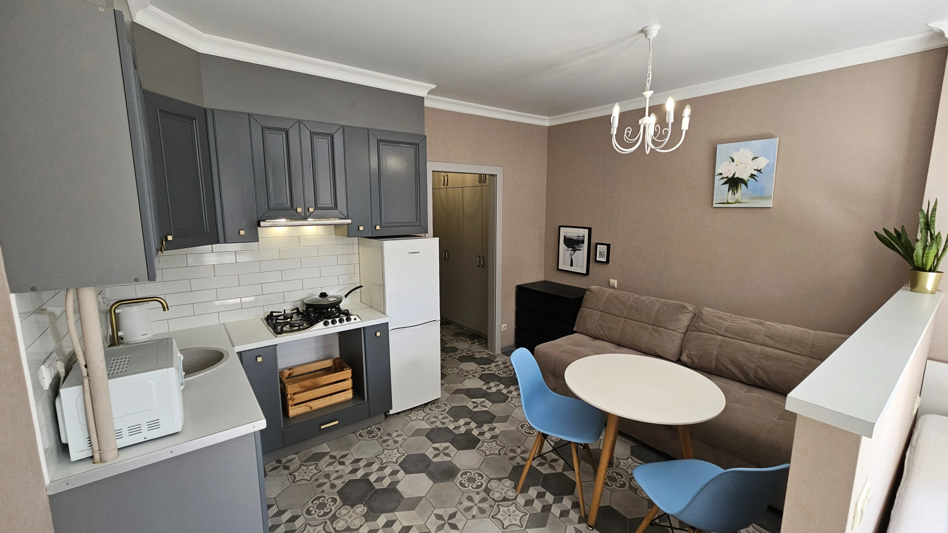 Апартаменты Светлая Студия у Моря на Волжской от HomeHotelSochi