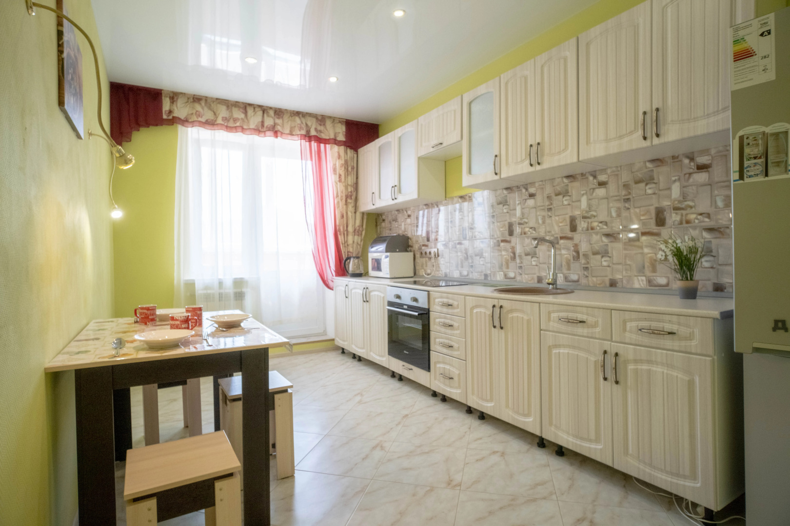 Апартаменты просторная однушка в отличном районе