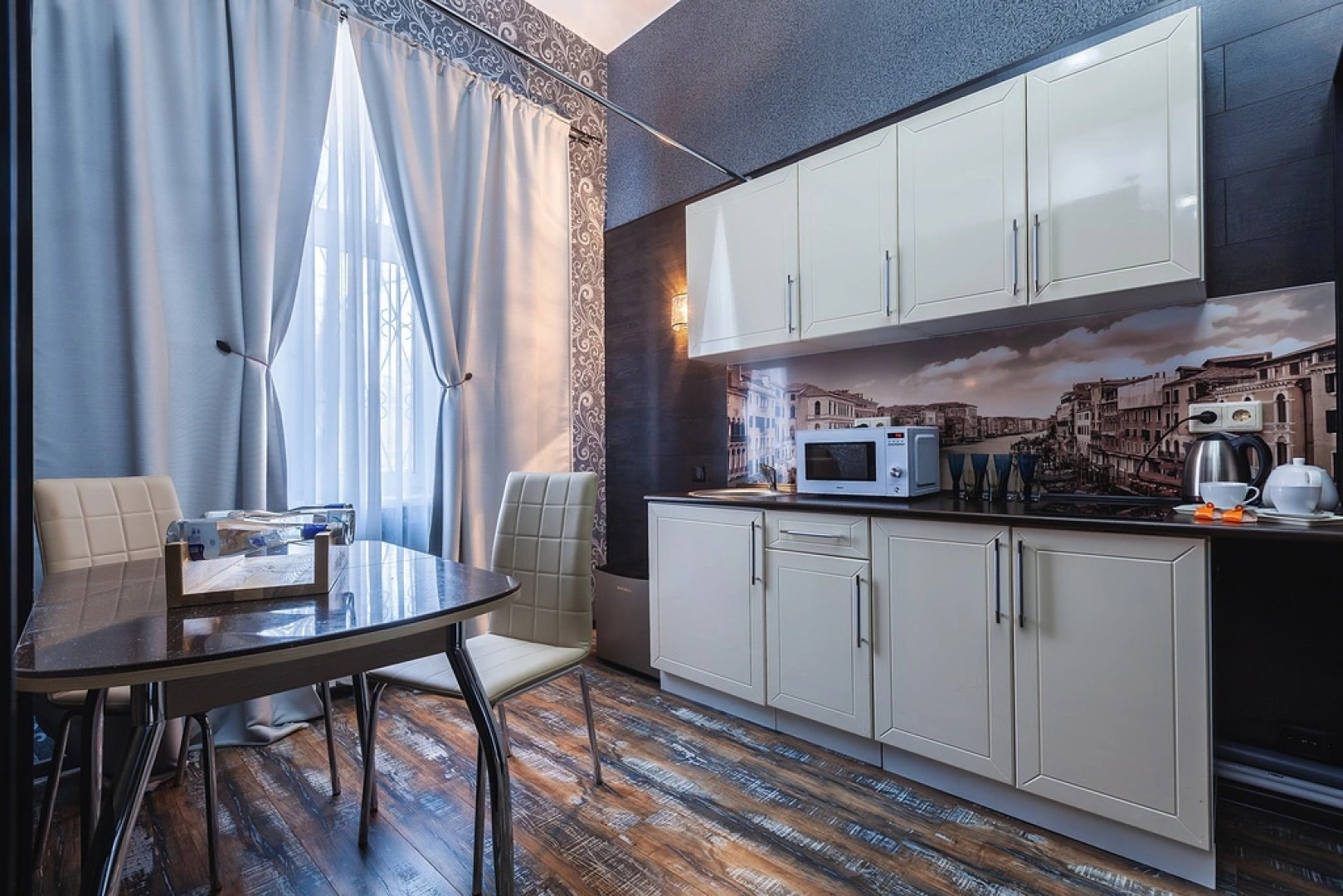 Отель Везендорф